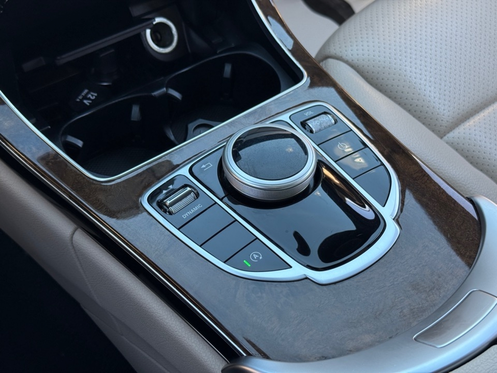 2018 Mercedes-Benz C 300 4MATIC, 39535, Photo