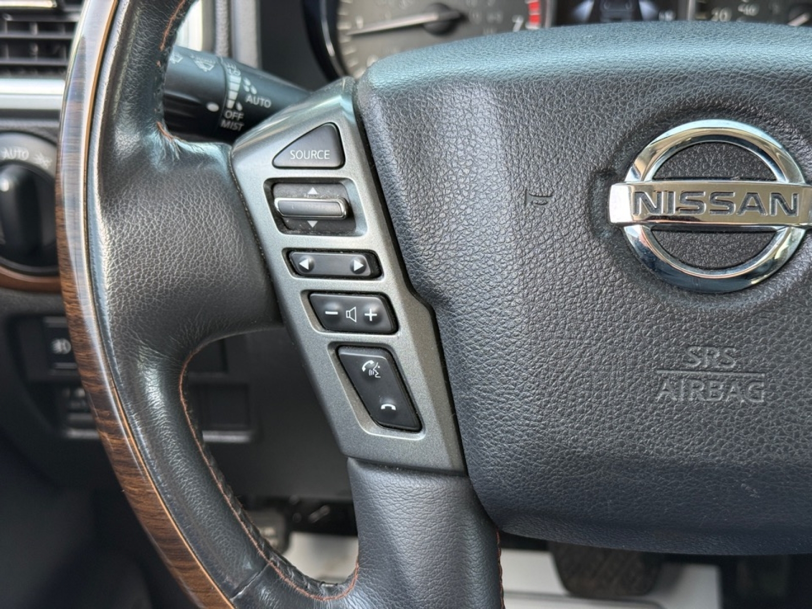 2018 Nissan TITAN PRO-4X, 39174, Photo