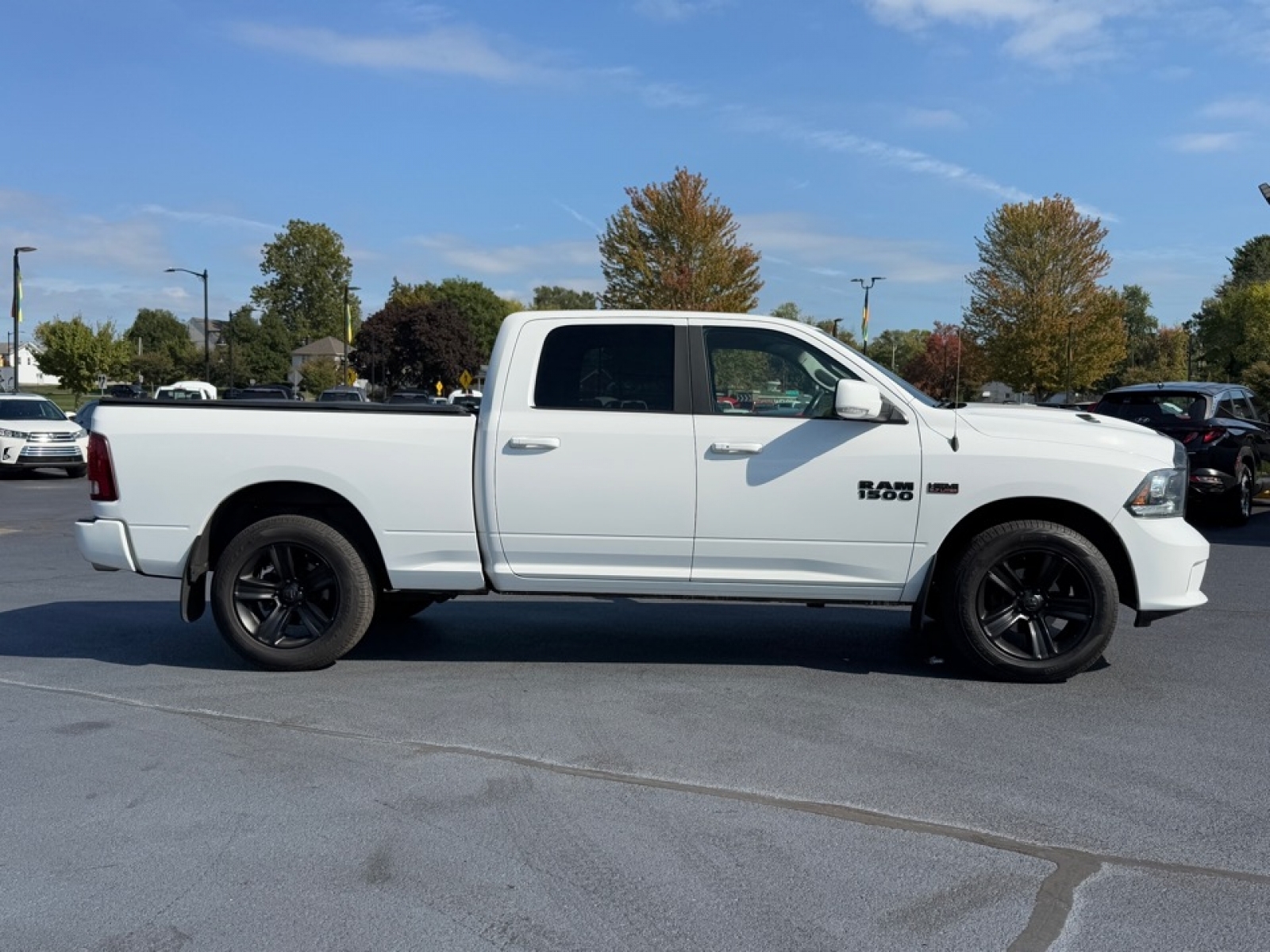 2018 Ram 1500 Sport, 39069, Photo