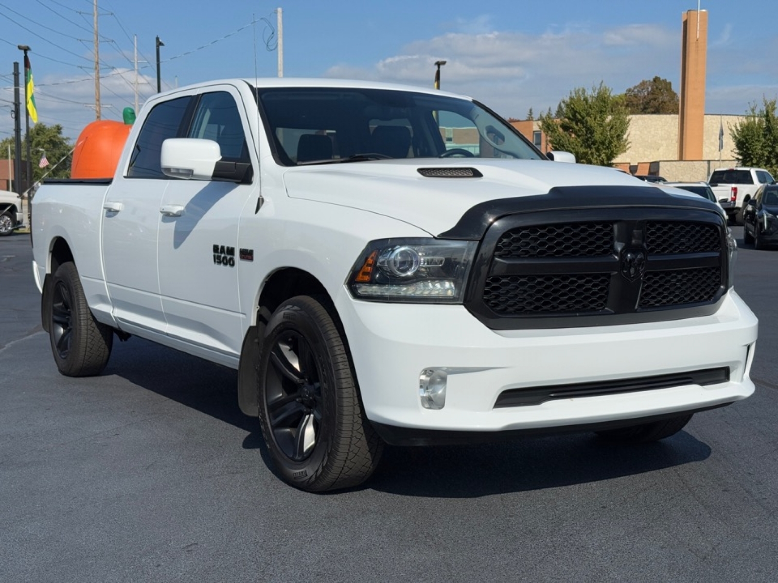 2018 Ram 1500 Sport, 39069, Photo