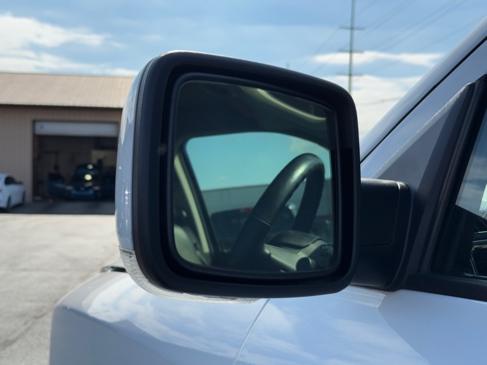 2018 Ram 1500 Sport, 39069, Photo