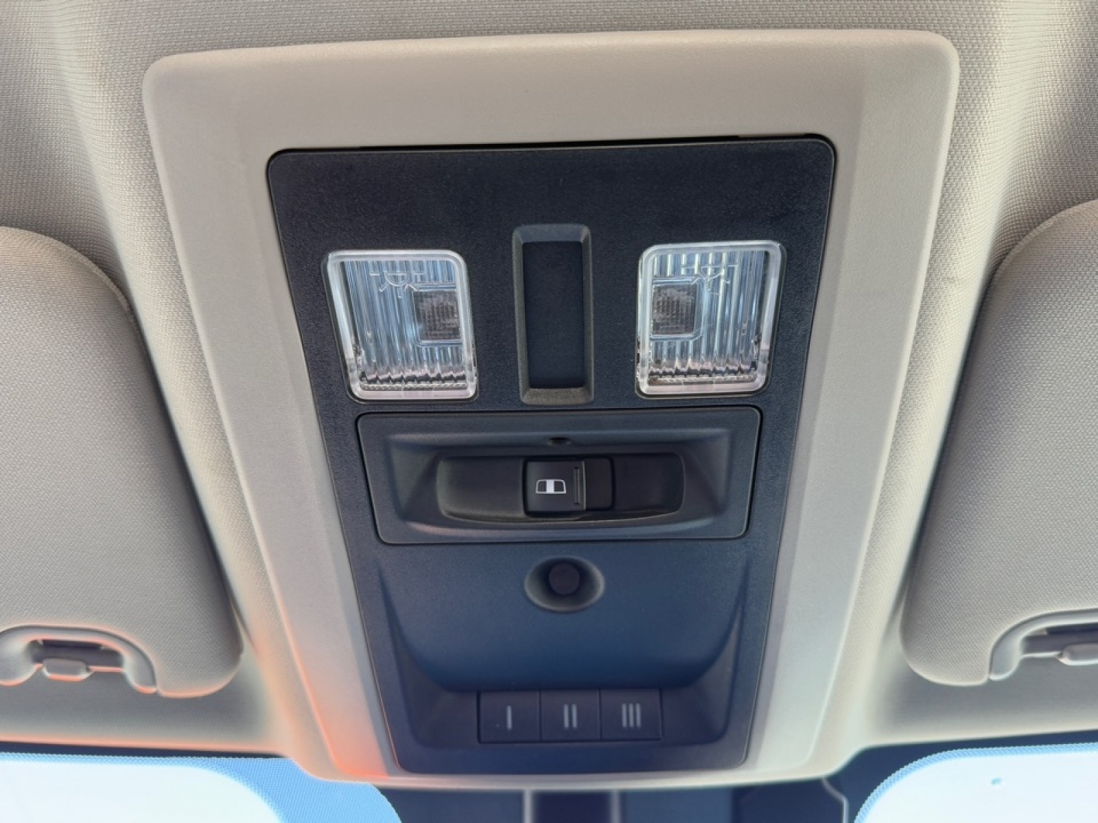 2018 Ram 1500 Sport, 39069, Photo