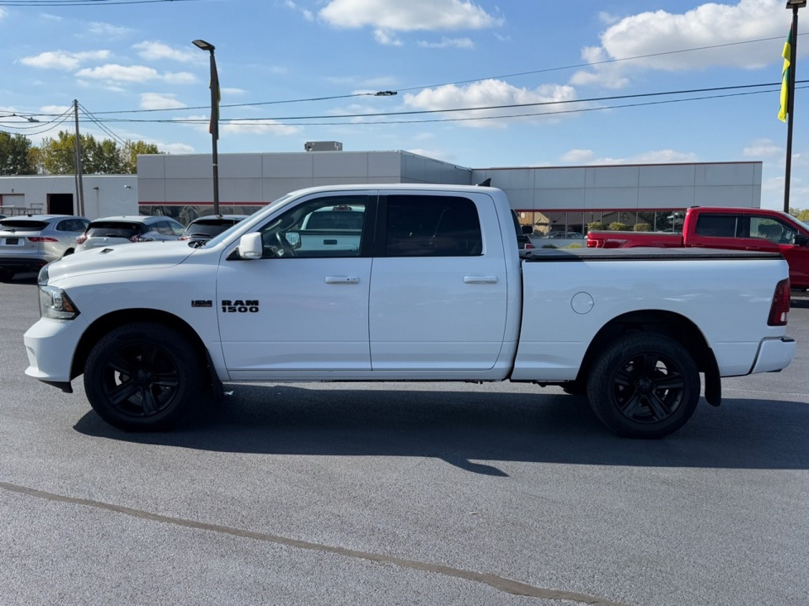 2018 Ram 1500 Sport, 39069, Photo