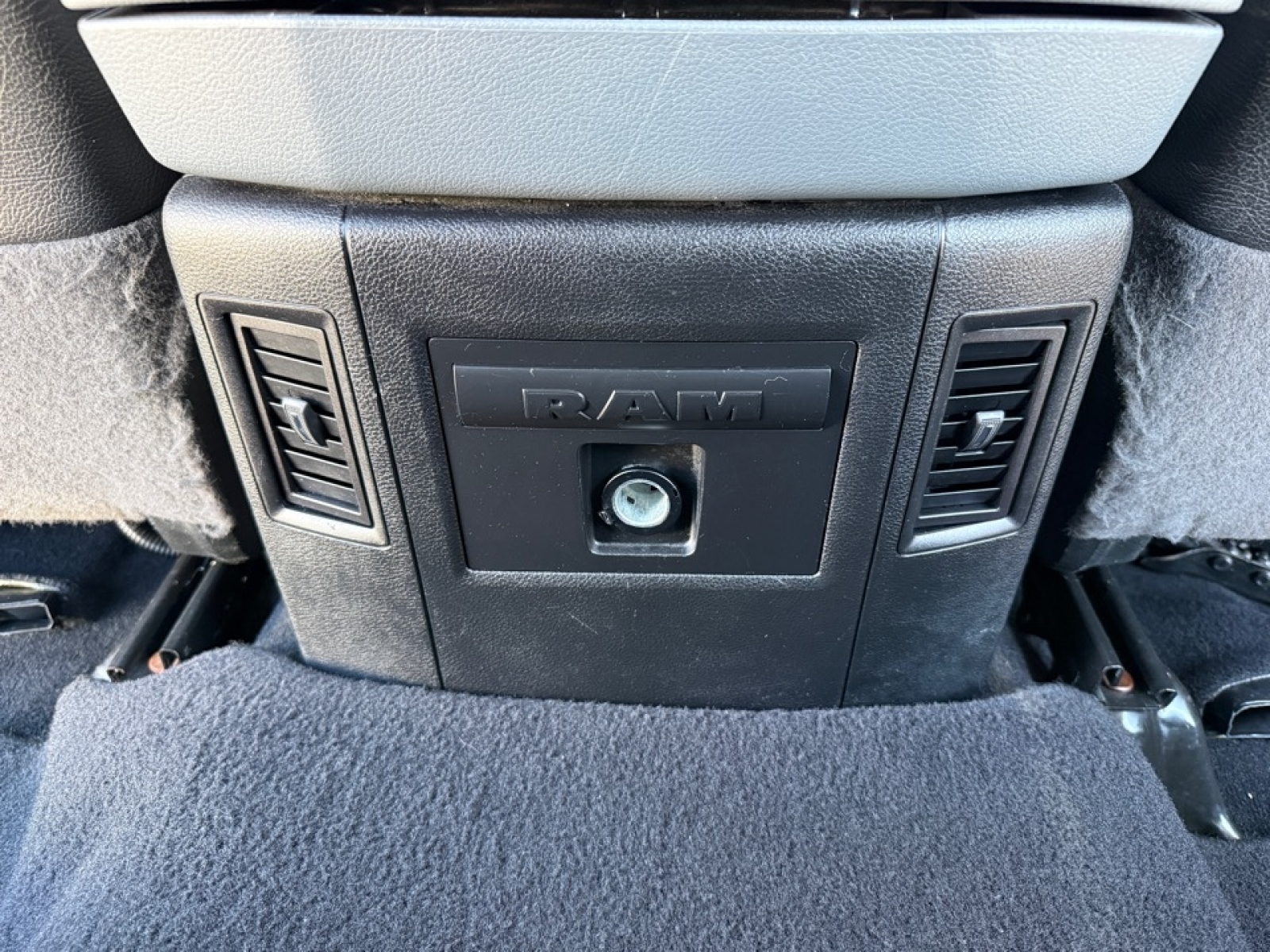 2018 Ram 1500 SLT, 39632, Photo