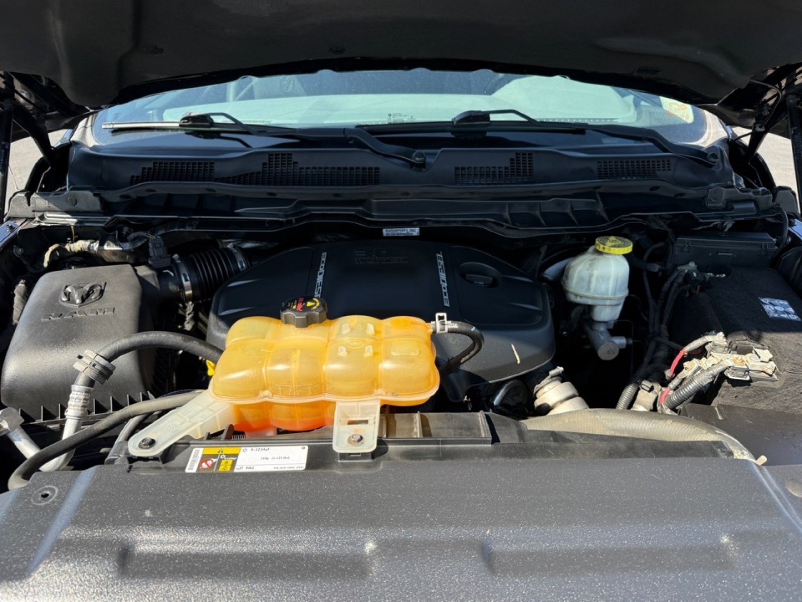 2018 Ram 1500 SLT, 39632, Photo