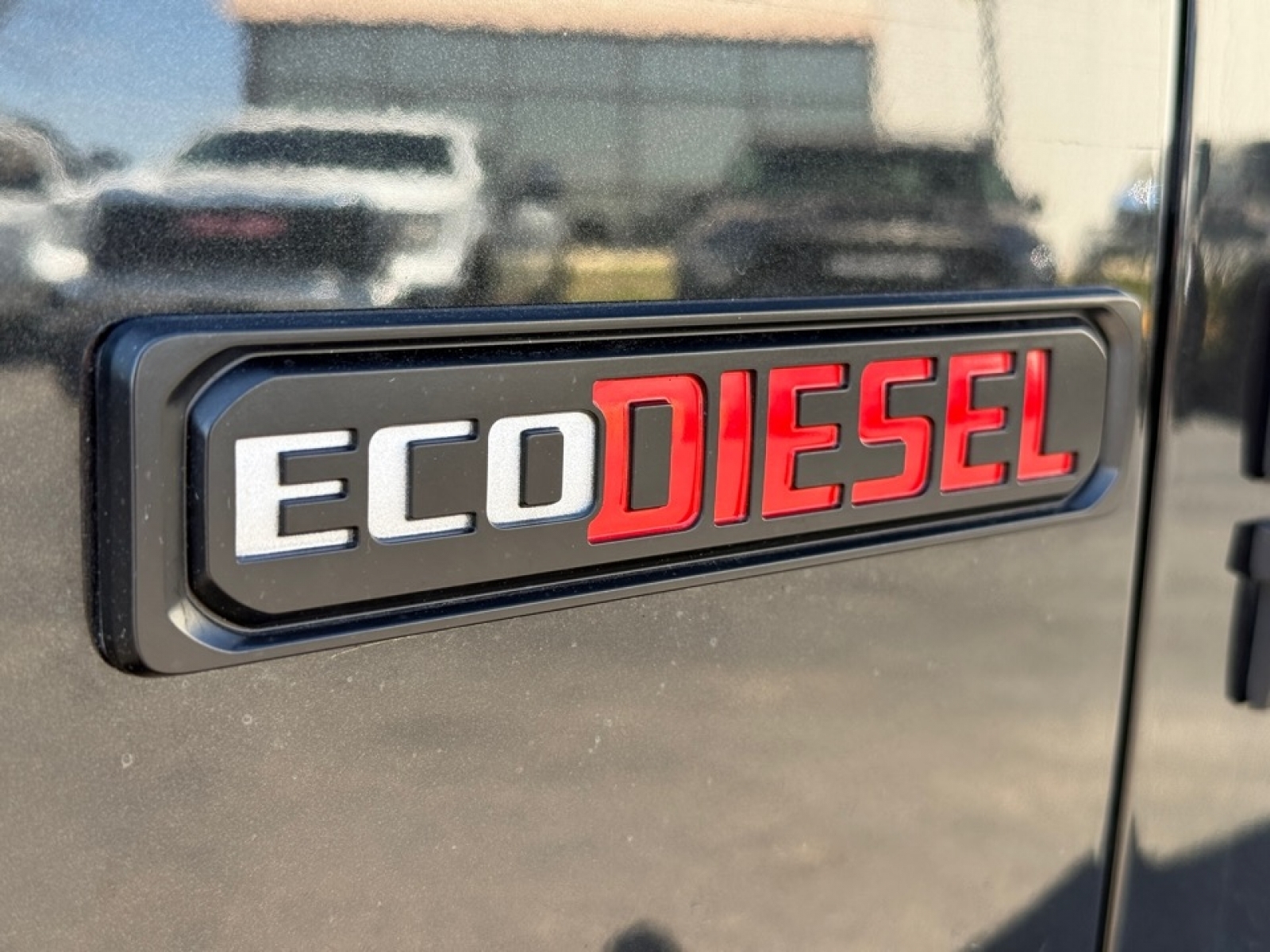 2018 Ram 1500 SLT, 39632, Photo