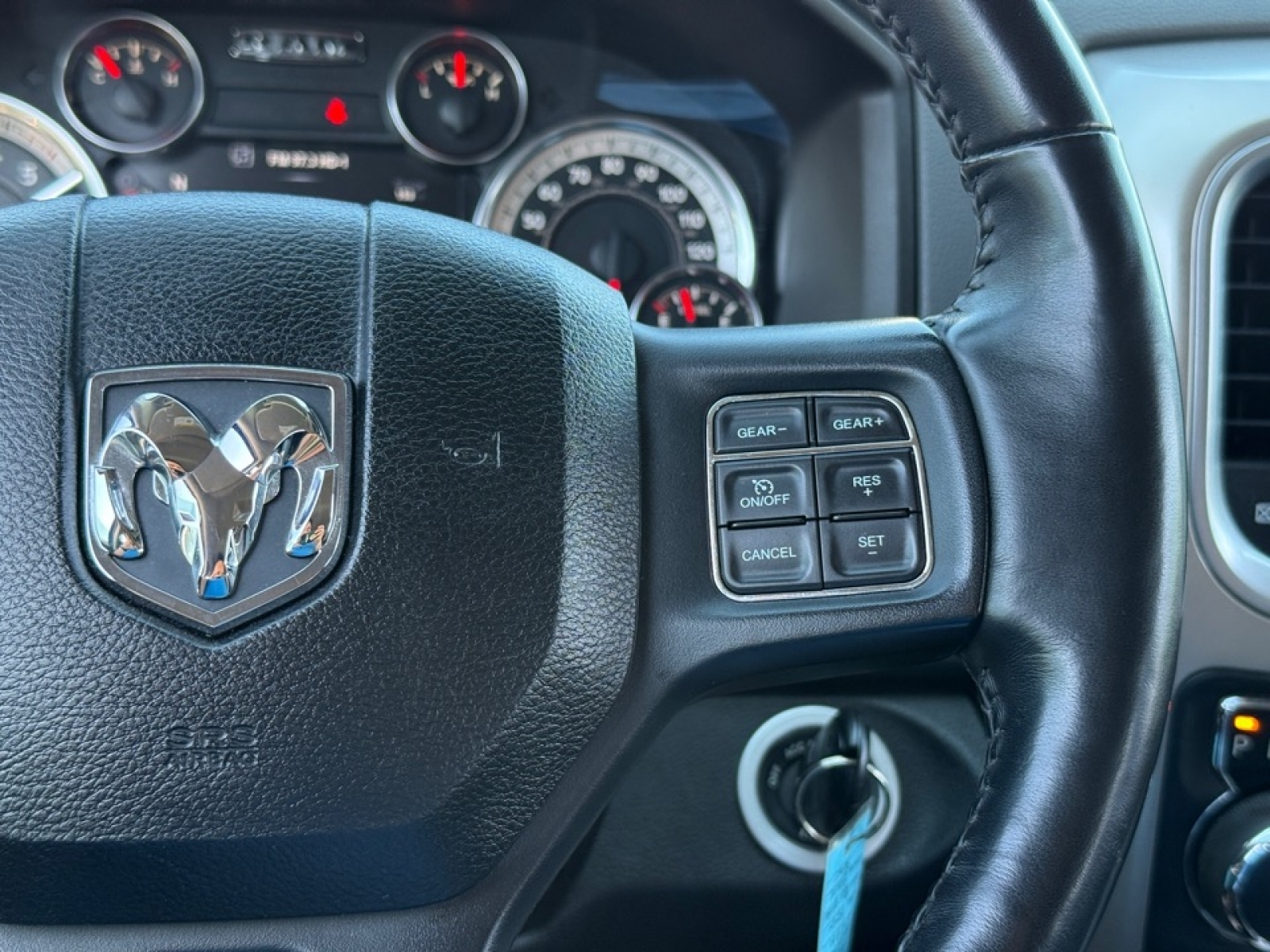 2018 Ram 1500 SLT, 39632, Photo