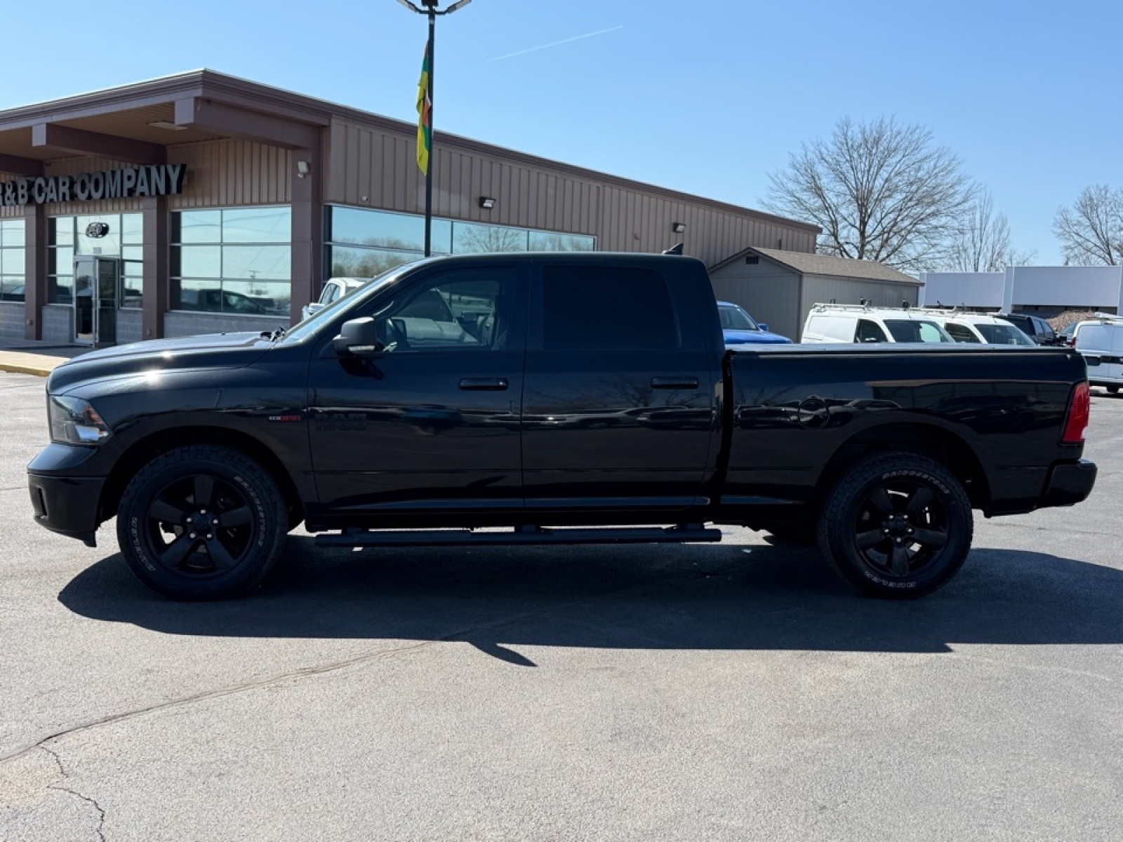 2018 Ram 1500 SLT, 39632, Photo