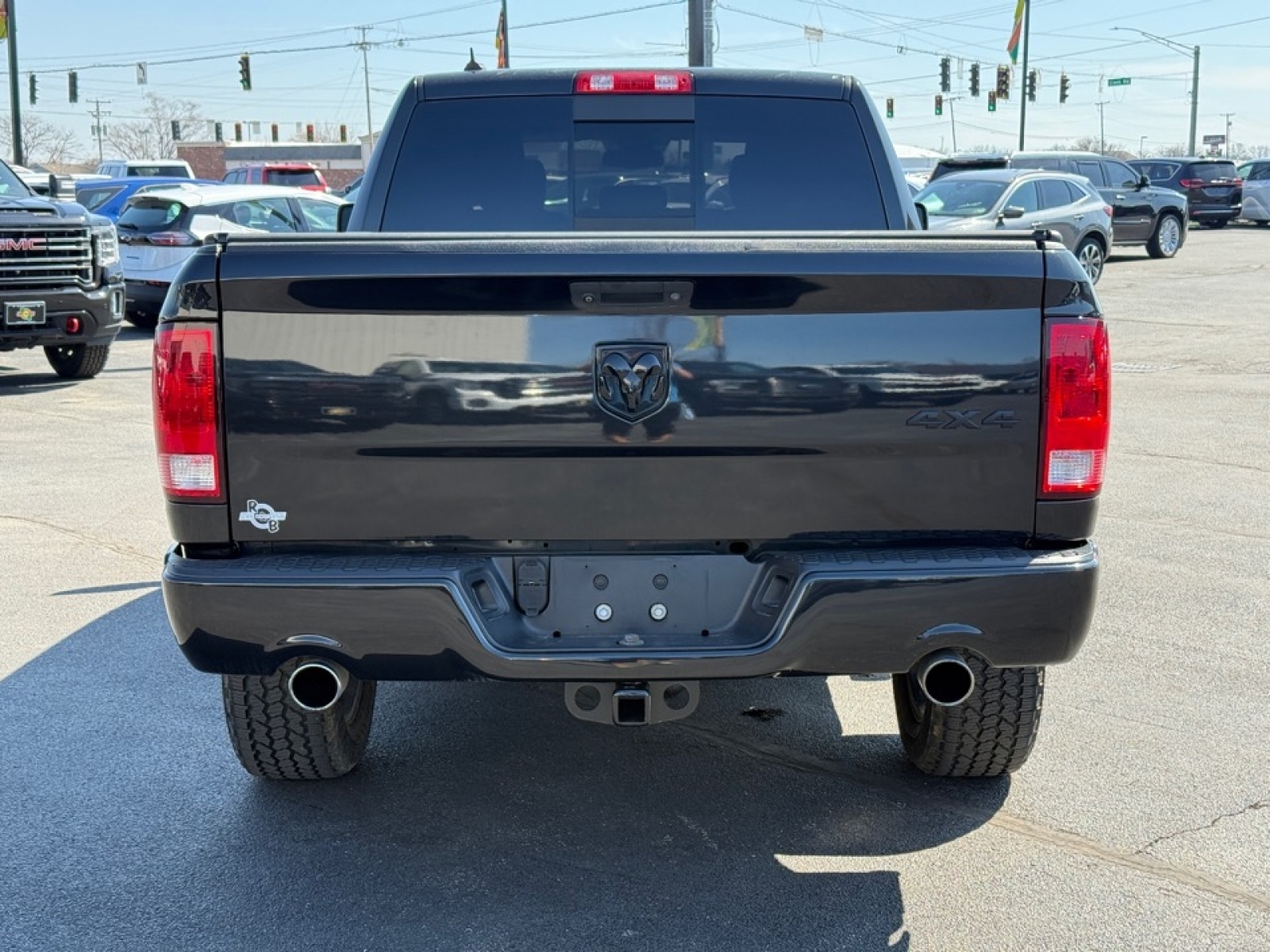 2018 Ram 1500 SLT, 39632, Photo