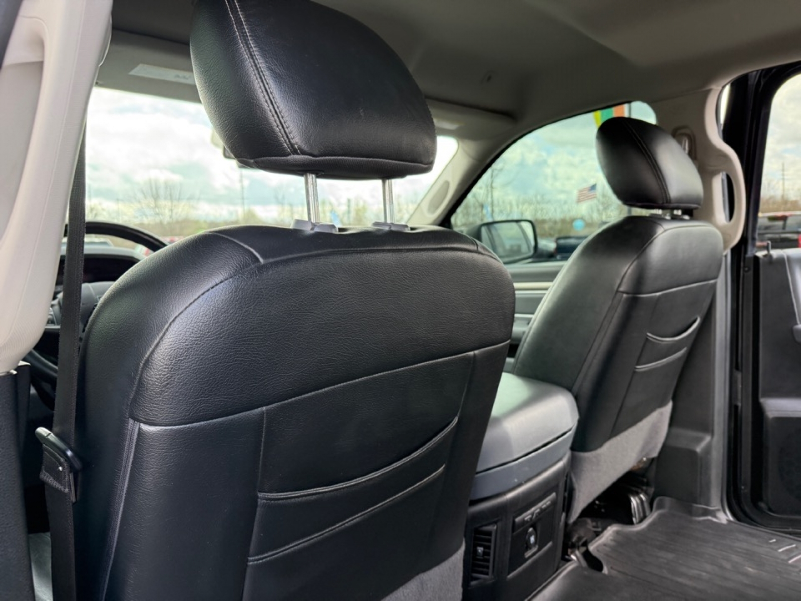 2018 Ram 1500 SLT, 39717, Photo