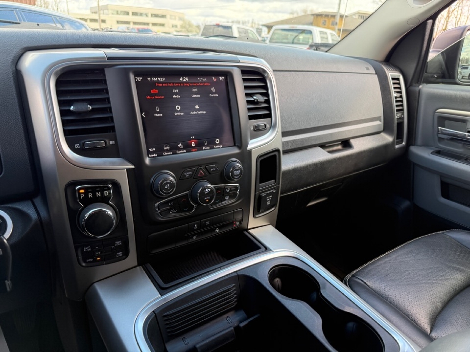 2018 Ram 1500 SLT, 39717, Photo
