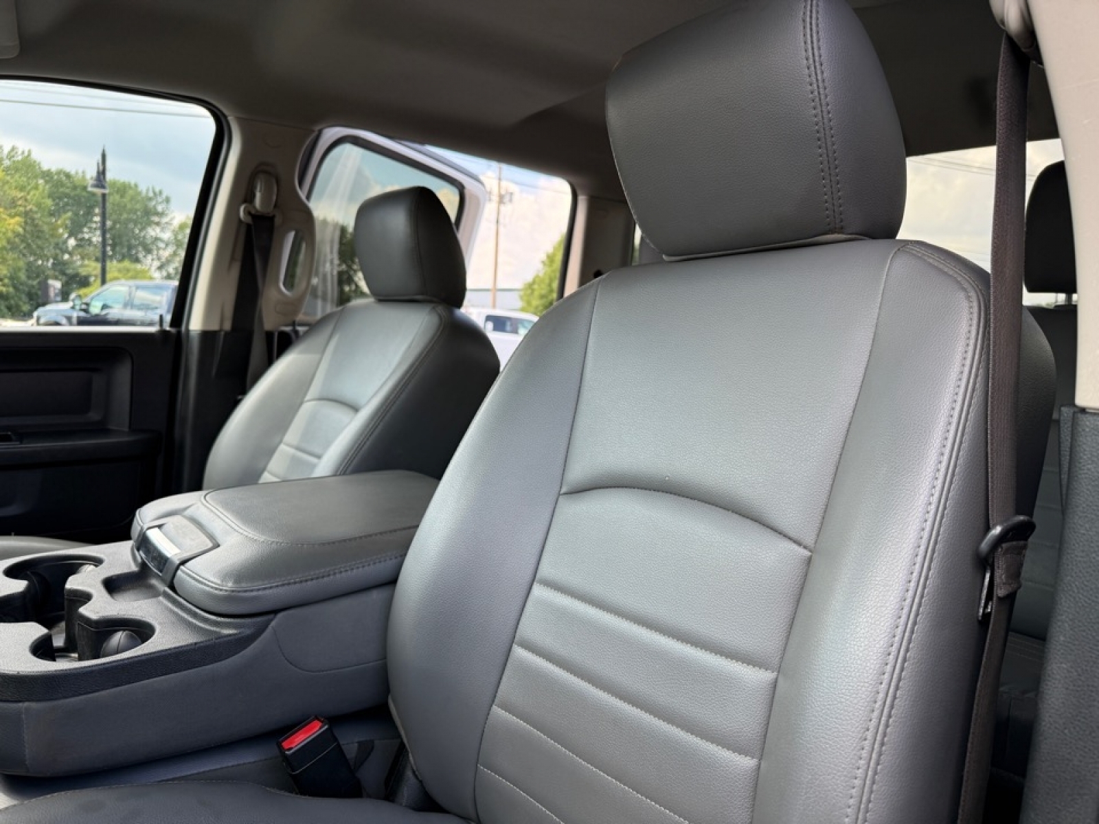 2018 Ram 5500 Tradesman SLT Laramie photo 16
