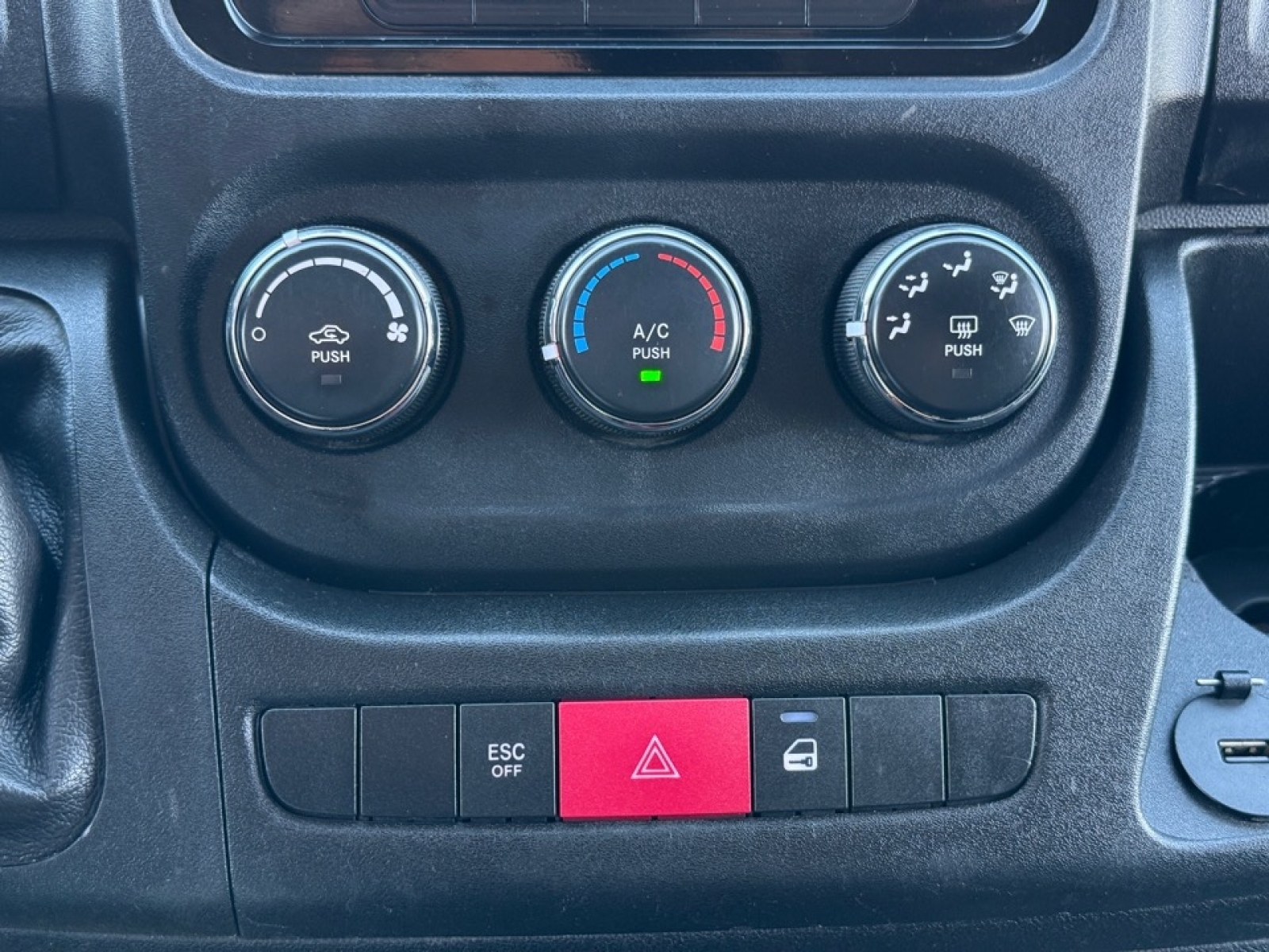 2018 Ram ProMaster 2500 Cargo Van High Roof 159