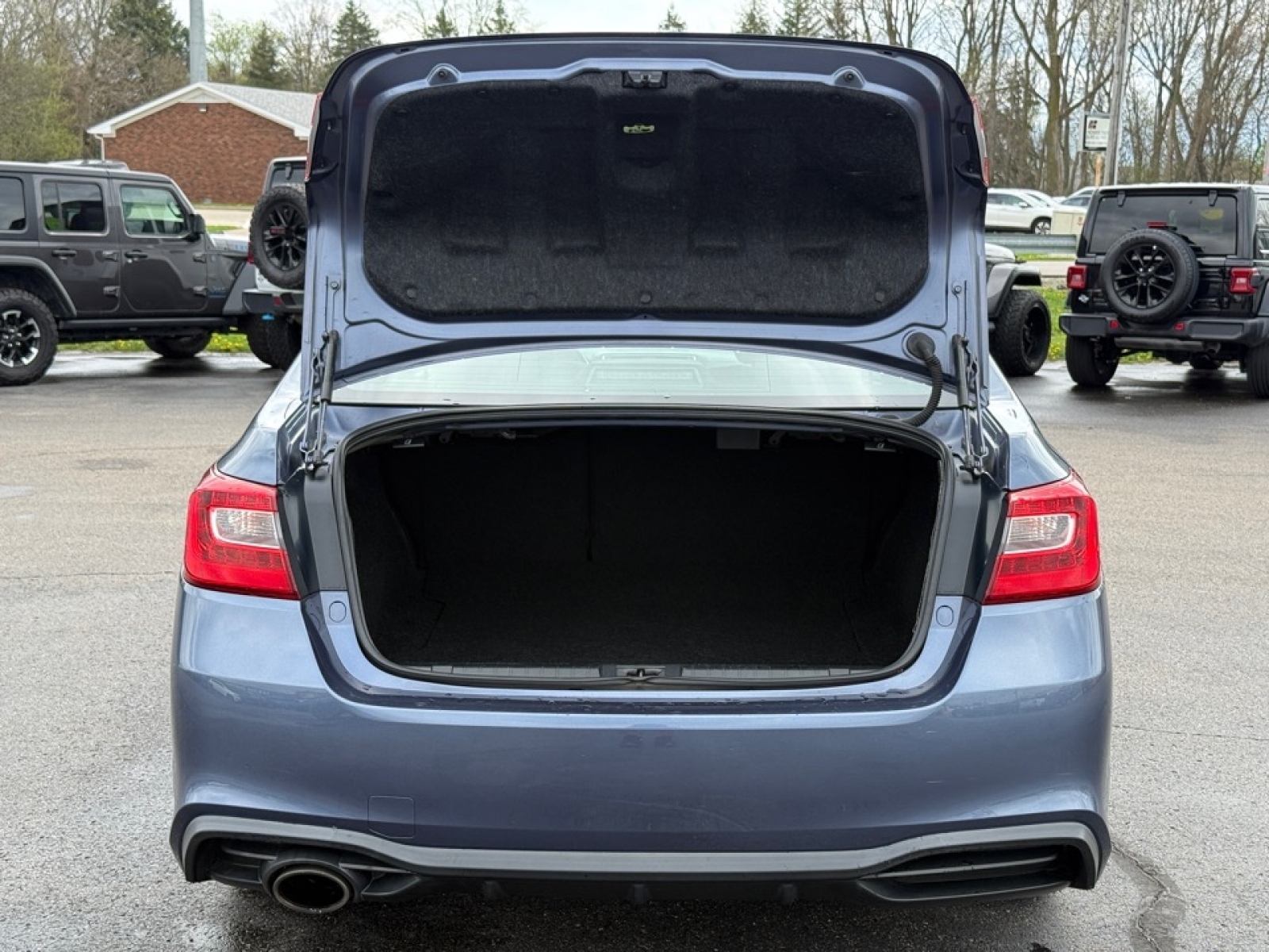 2018 Subaru Legacy 2.5i Premium, 39683, Photo