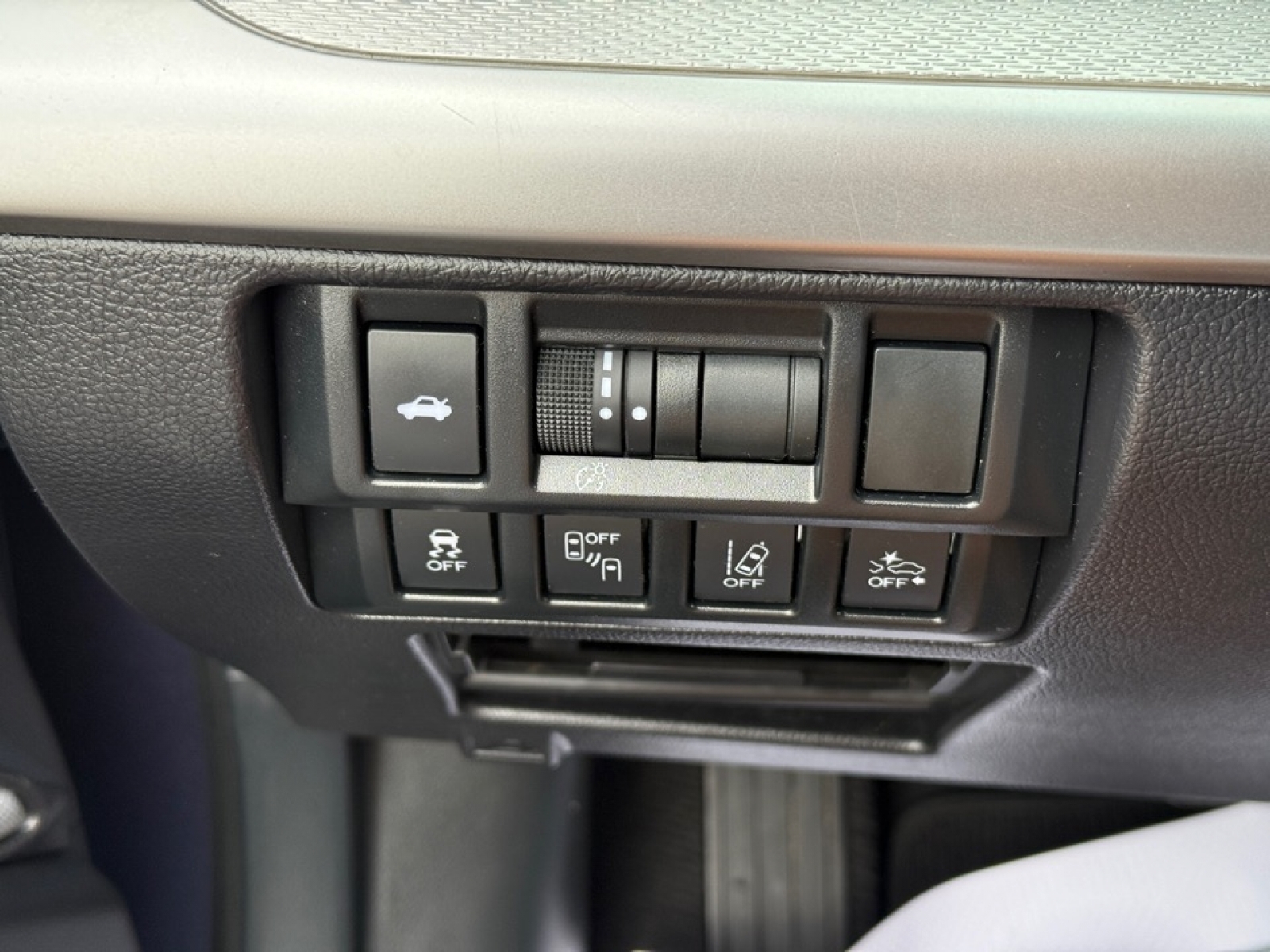 2018 Subaru Legacy 2.5i Premium, 39683, Photo