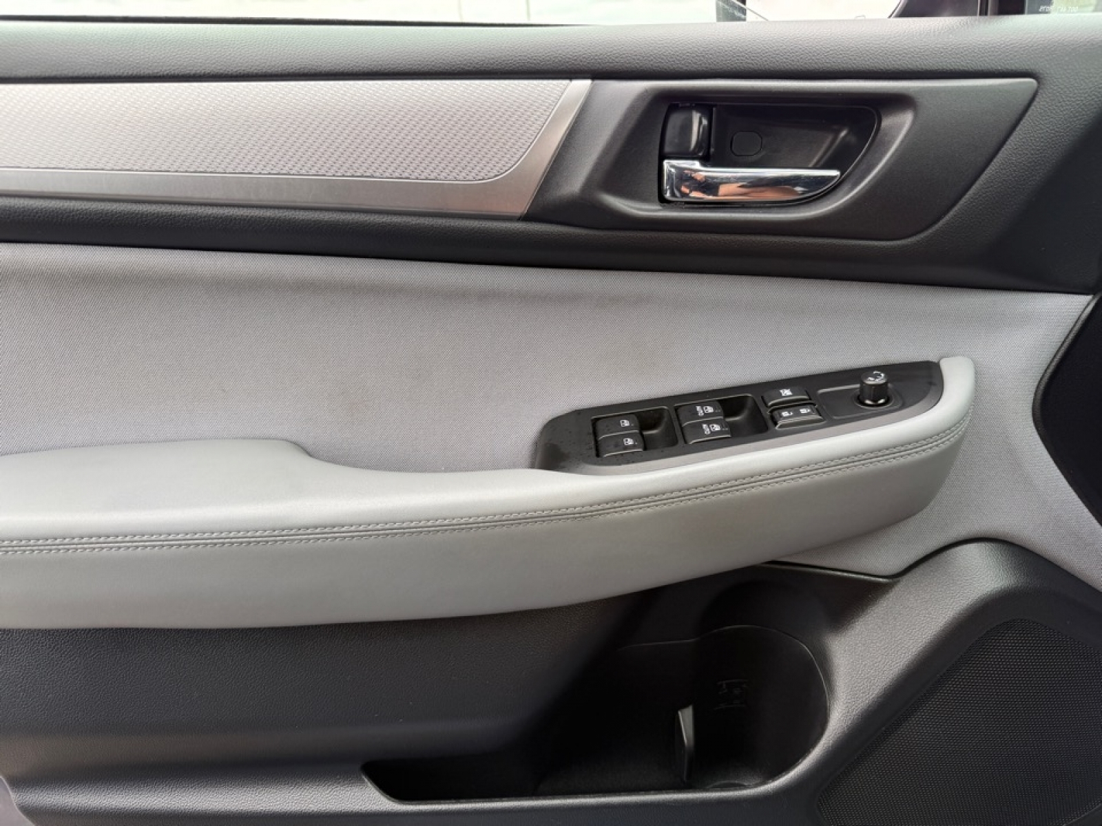 2018 Subaru Legacy 2.5i Premium, 39683, Photo