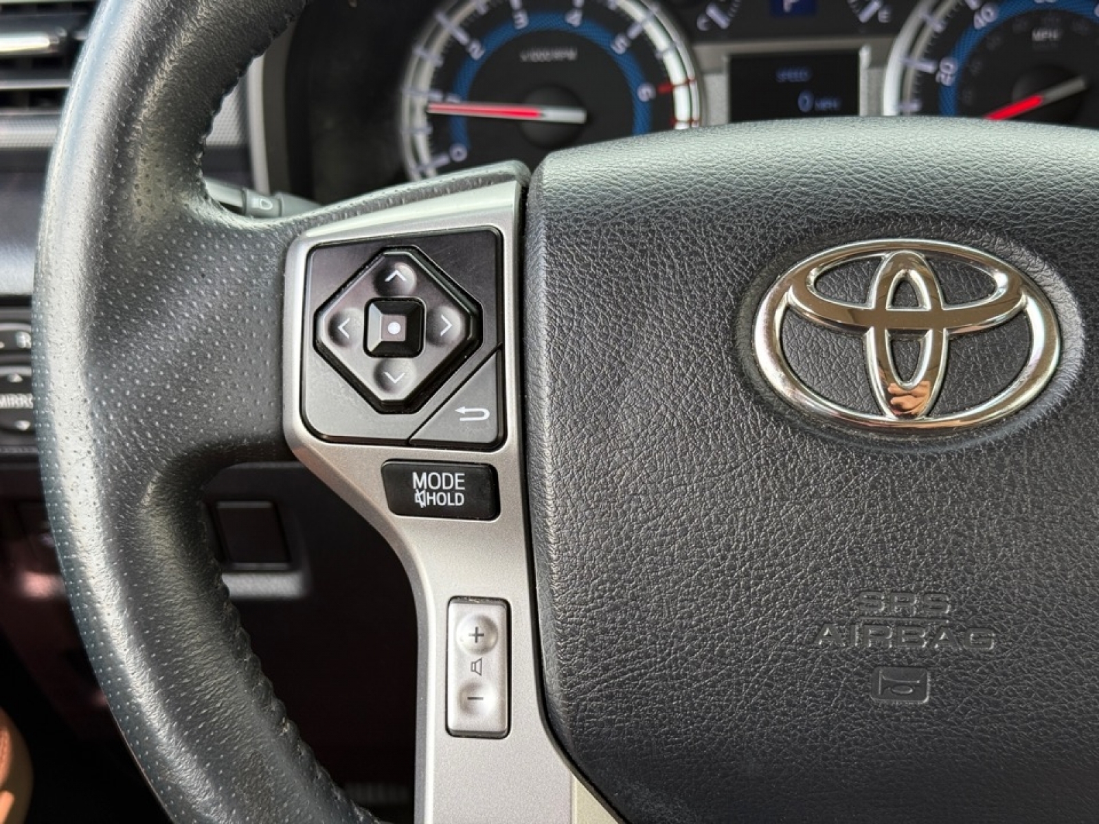 2018 Toyota 4Runner Limited photo 24