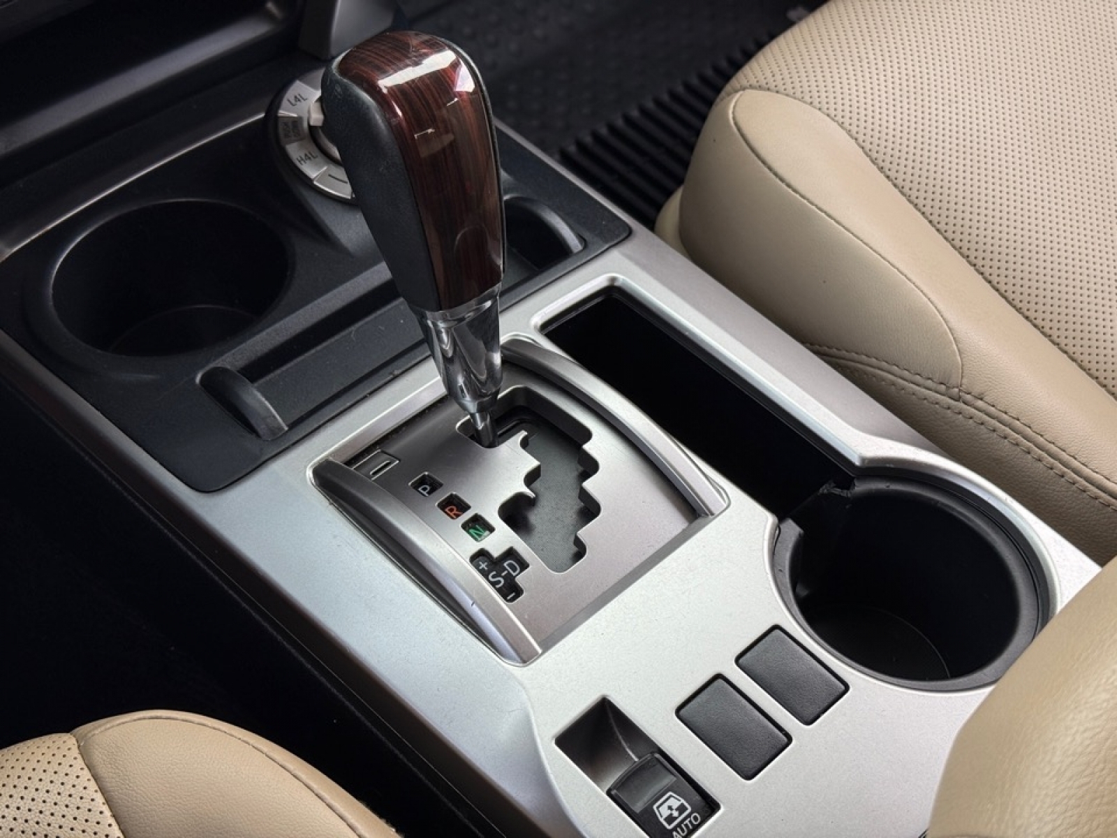 2018 Toyota 4Runner Limited photo 31
