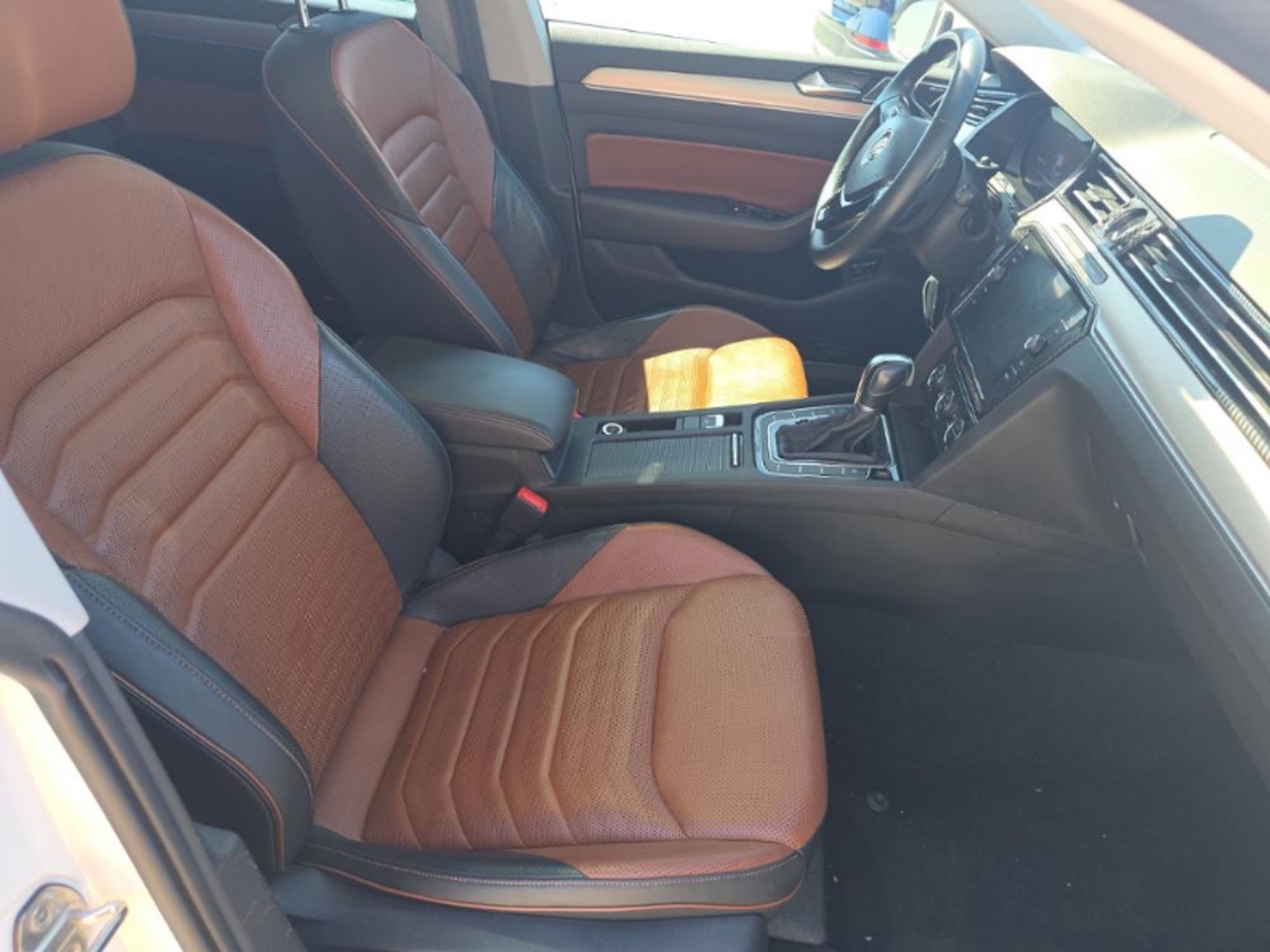 2019  volkswagen  arteon  Sedan 4D SEL Premium AWD 2.0L I4 Turbo, 39941, Photo