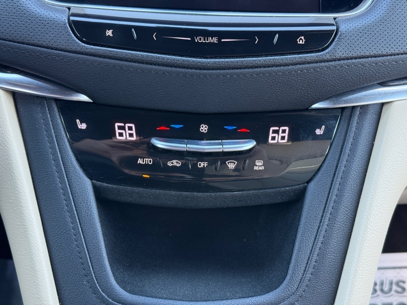 2019 Cadillac XT5 Standard, 39152, Photo