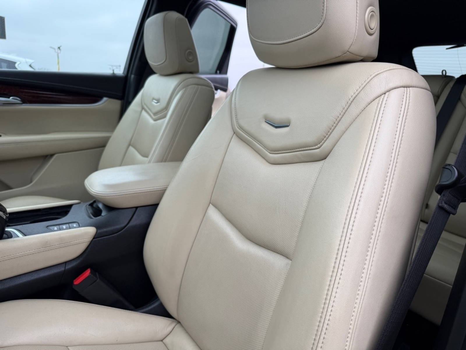 2019 Cadillac XT5 Luxury, 39189, Photo