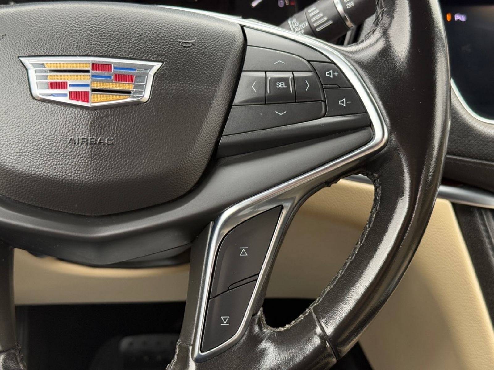 2019 Cadillac XT5 Luxury, 39189, Photo