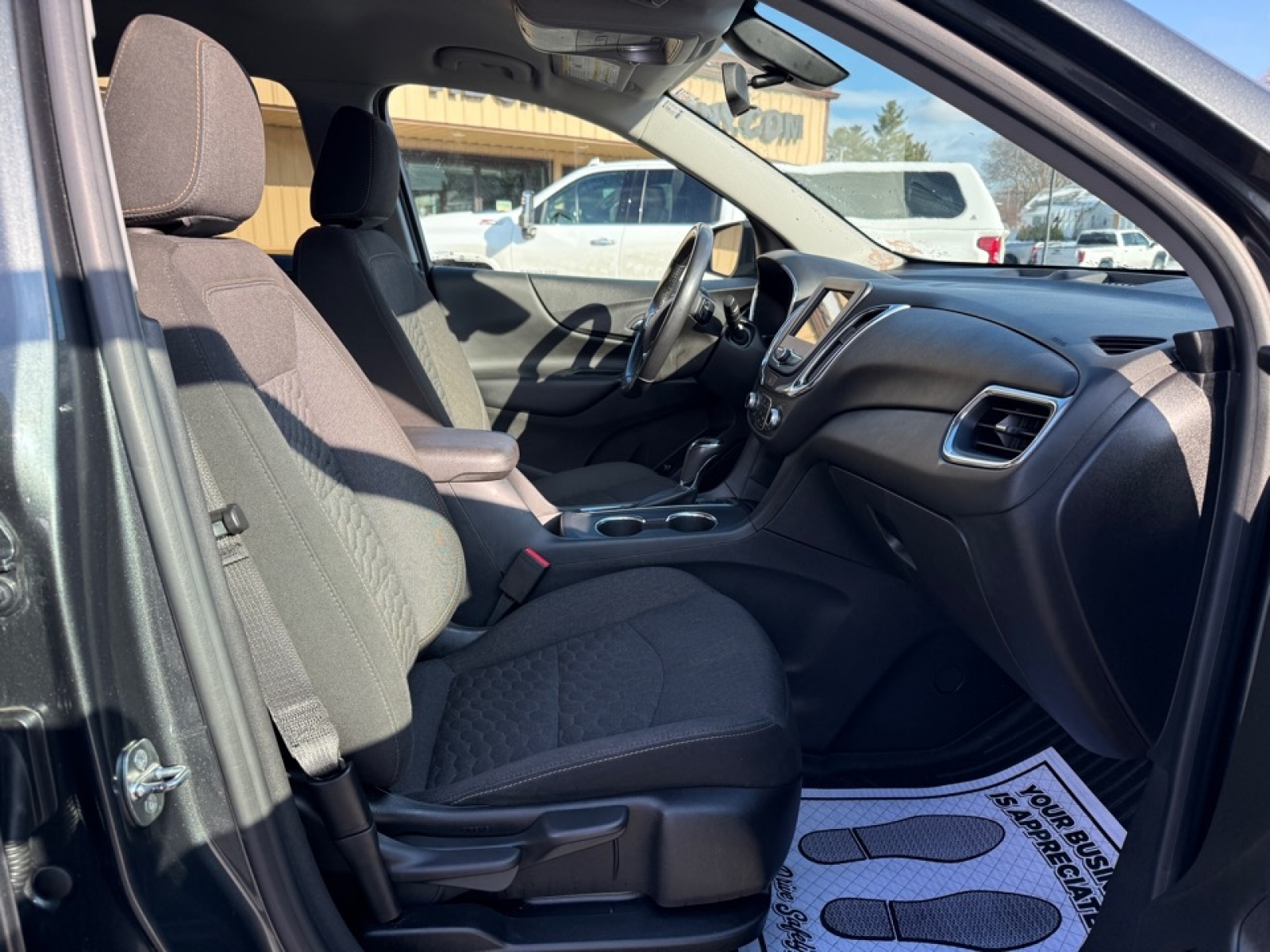 2019 Chevrolet Equinox LT, 39249, Photo