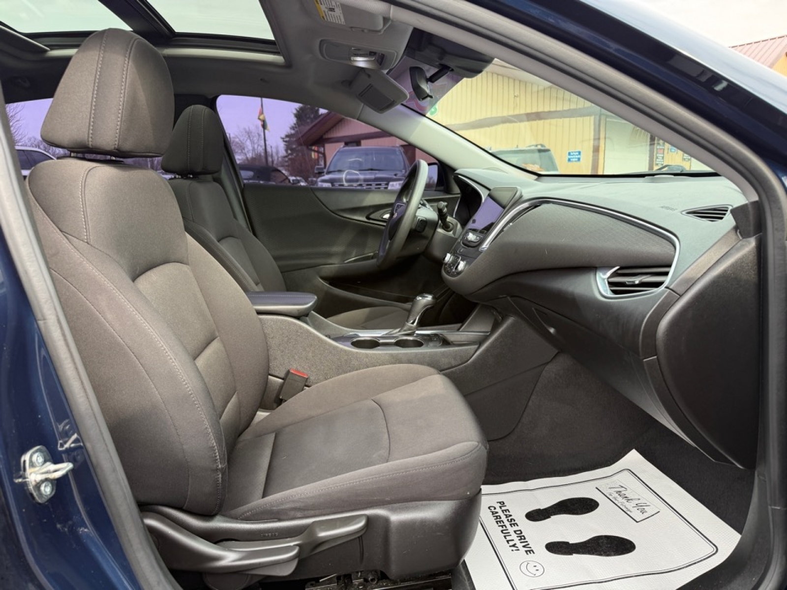 2019 Chevrolet Malibu LT, 39708, Photo