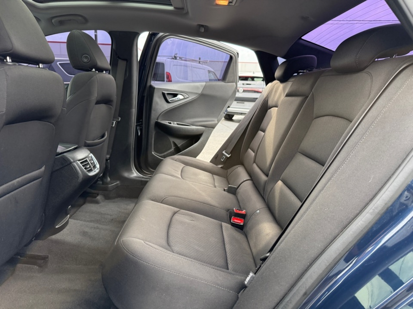 2019 Chevrolet Malibu LT, 39708, Photo