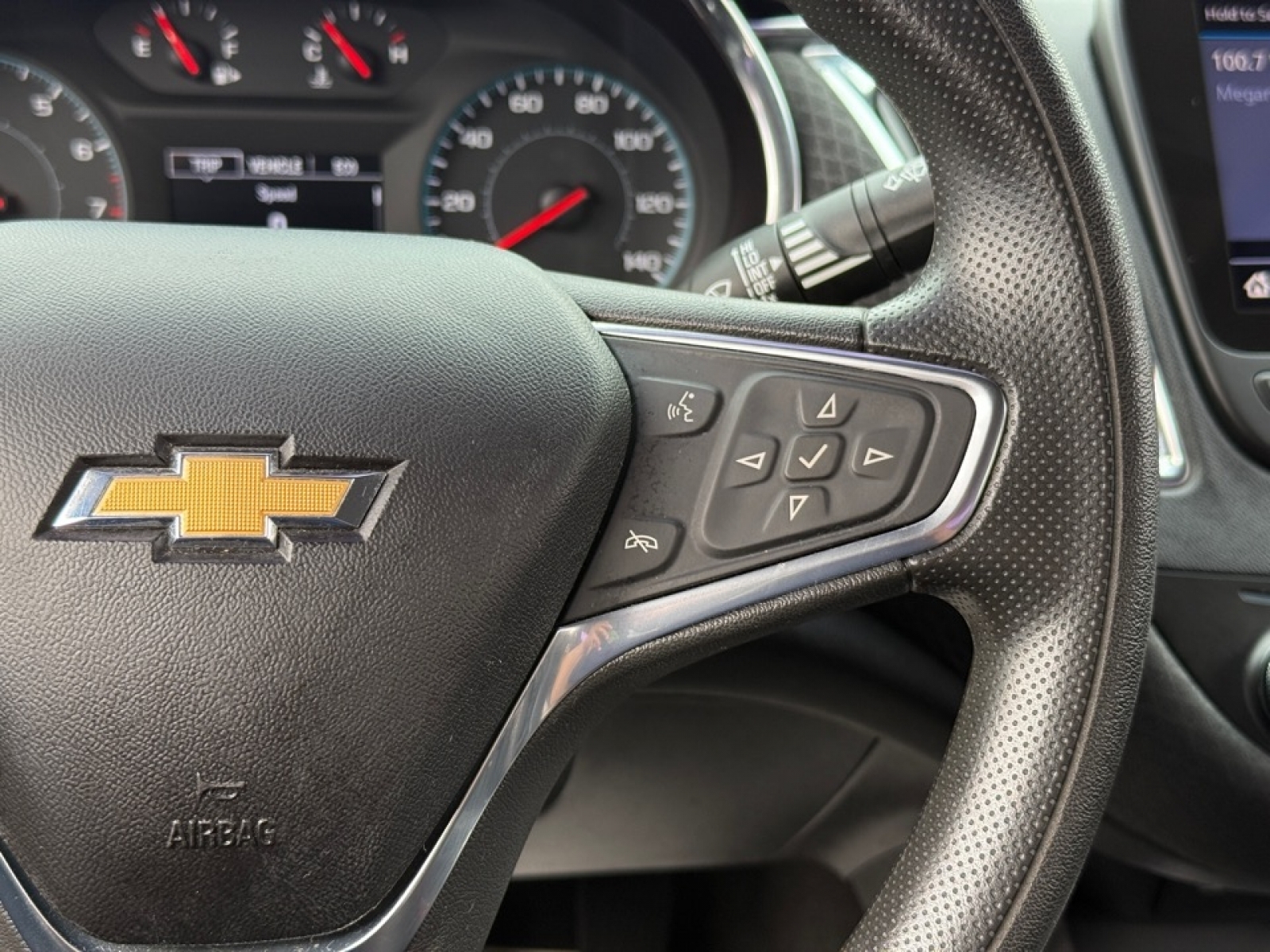 2019 Chevrolet Malibu LT, 39708, Photo