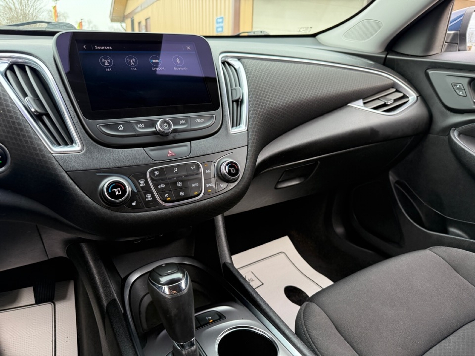 2019 Chevrolet Malibu LT, 39708, Photo