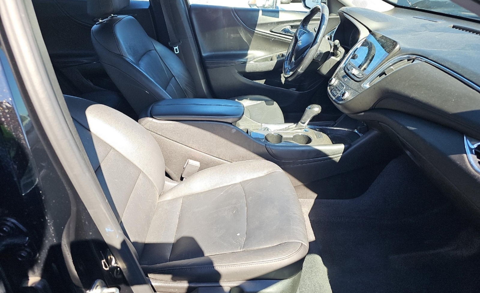 2019 Chevrolet Malibu LT, 39814, Photo