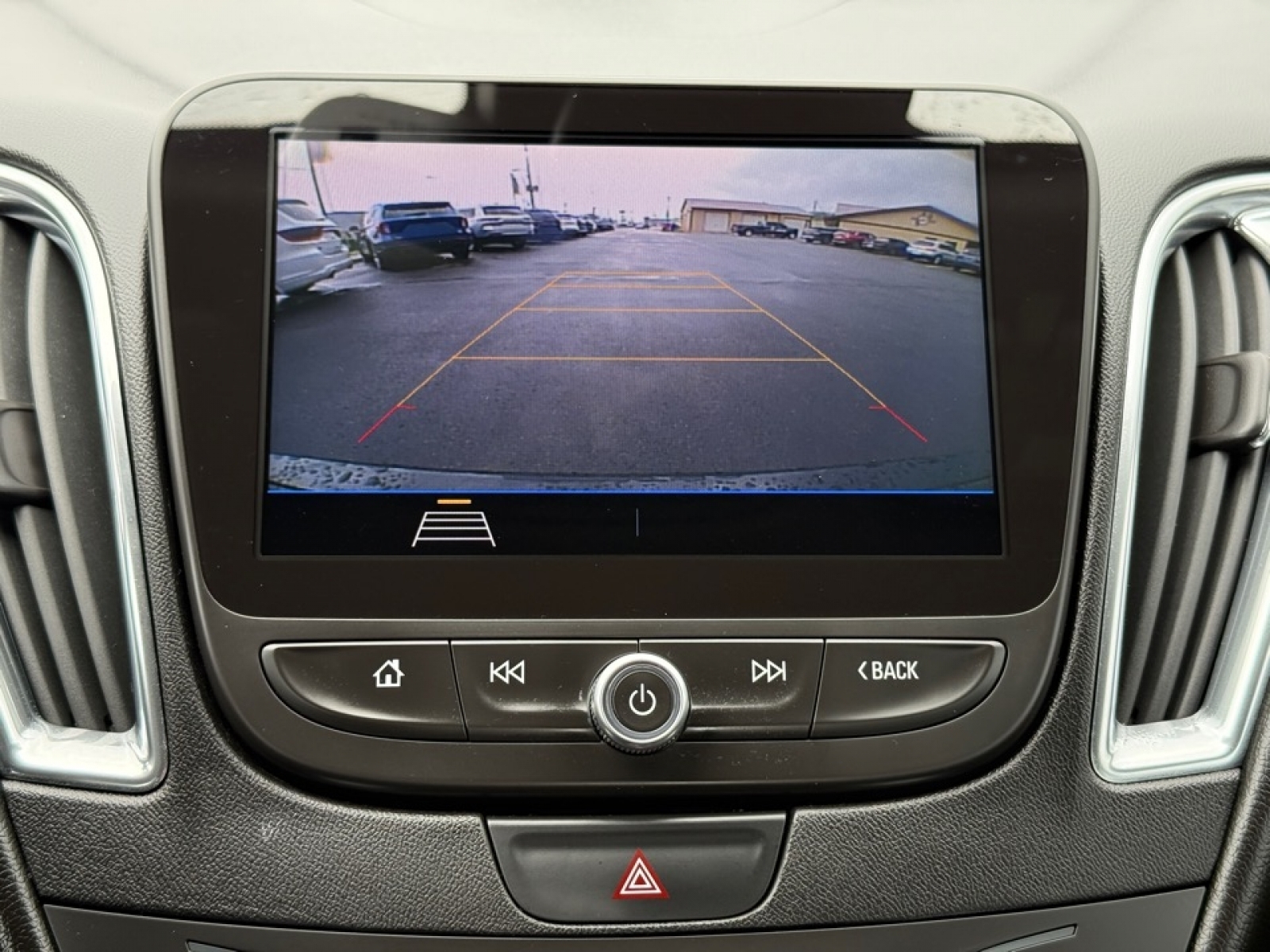 2019 Chevrolet Malibu LT, 39814, Photo
