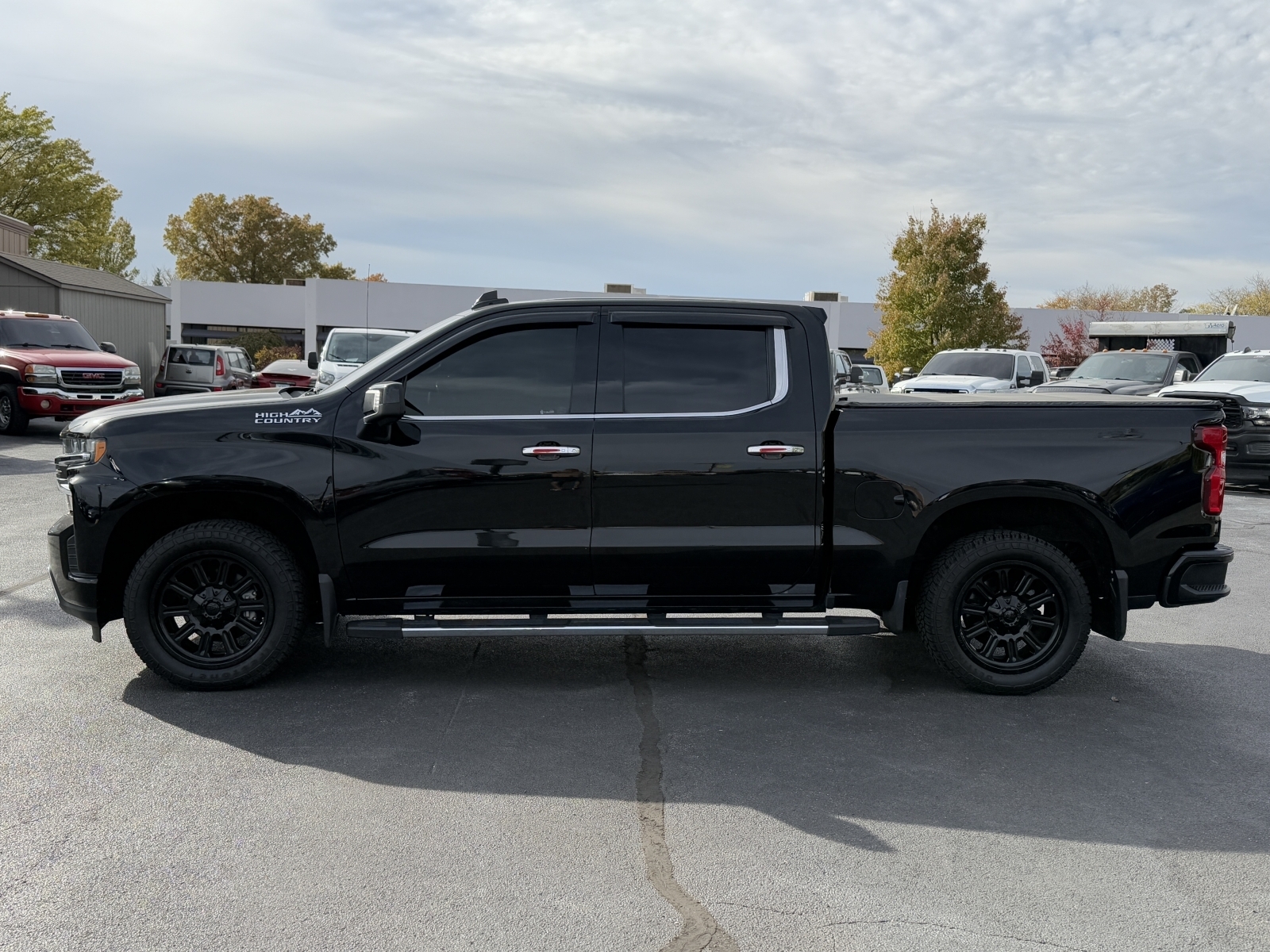 2019 Chevrolet Silverado 1500 High Country, 37129B, Photo