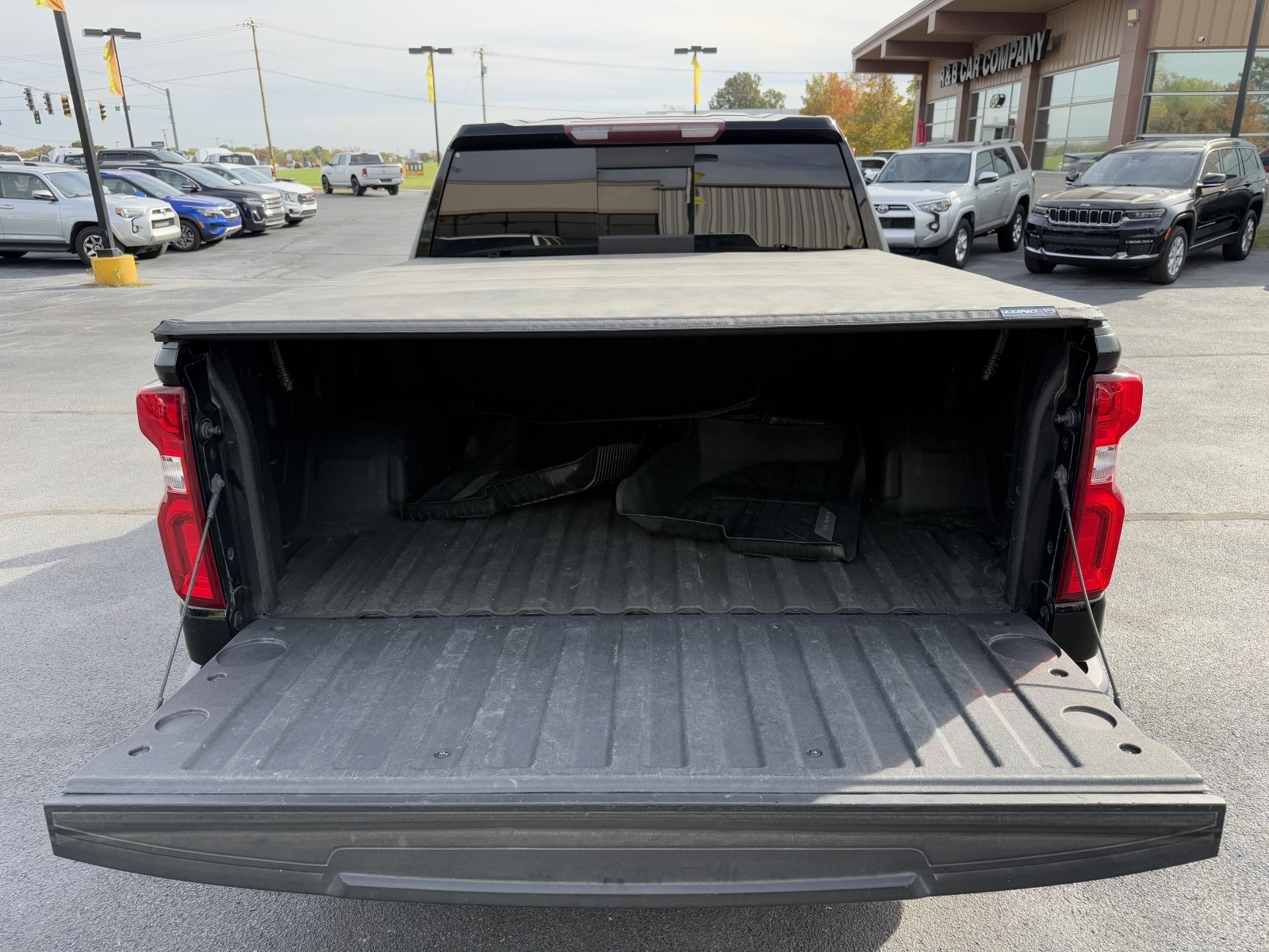 2019 Chevrolet Silverado 1500 High Country, 37129B, Photo