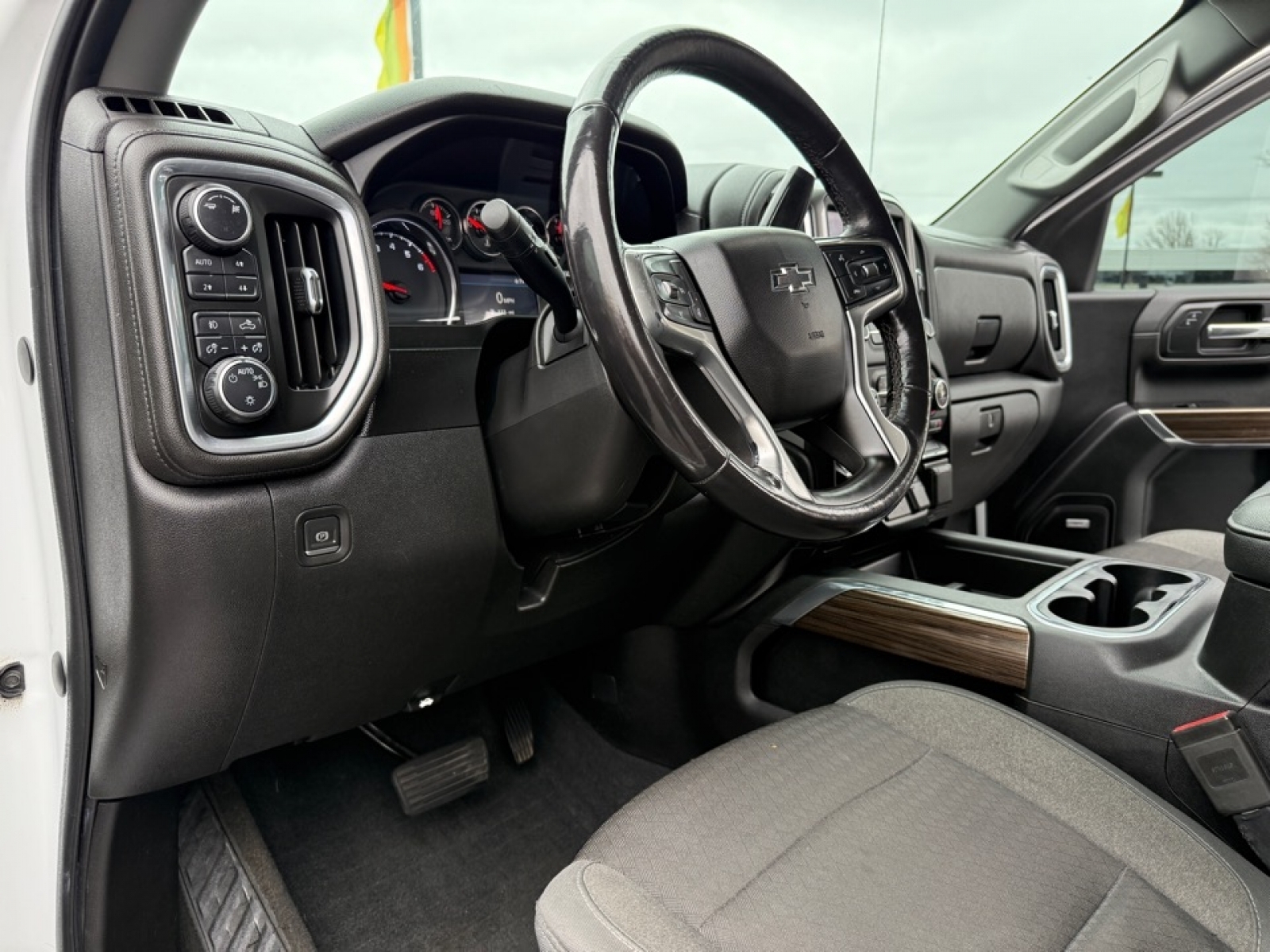 2019 Chevrolet Silverado 1500 RST, 37953, Photo