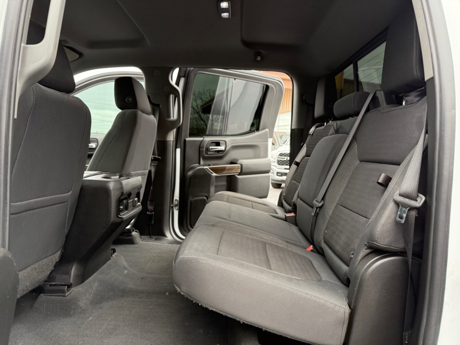 2019 Chevrolet Silverado 1500 RST, 37953, Photo
