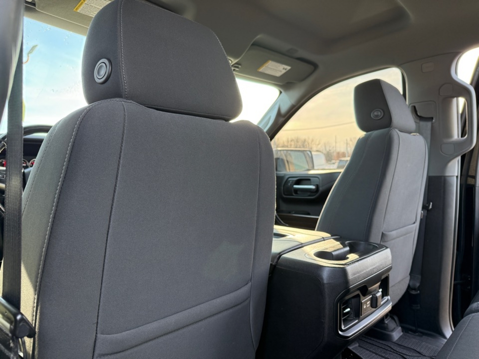 2019 Chevrolet Silverado 1500 RST, 39037A, Photo