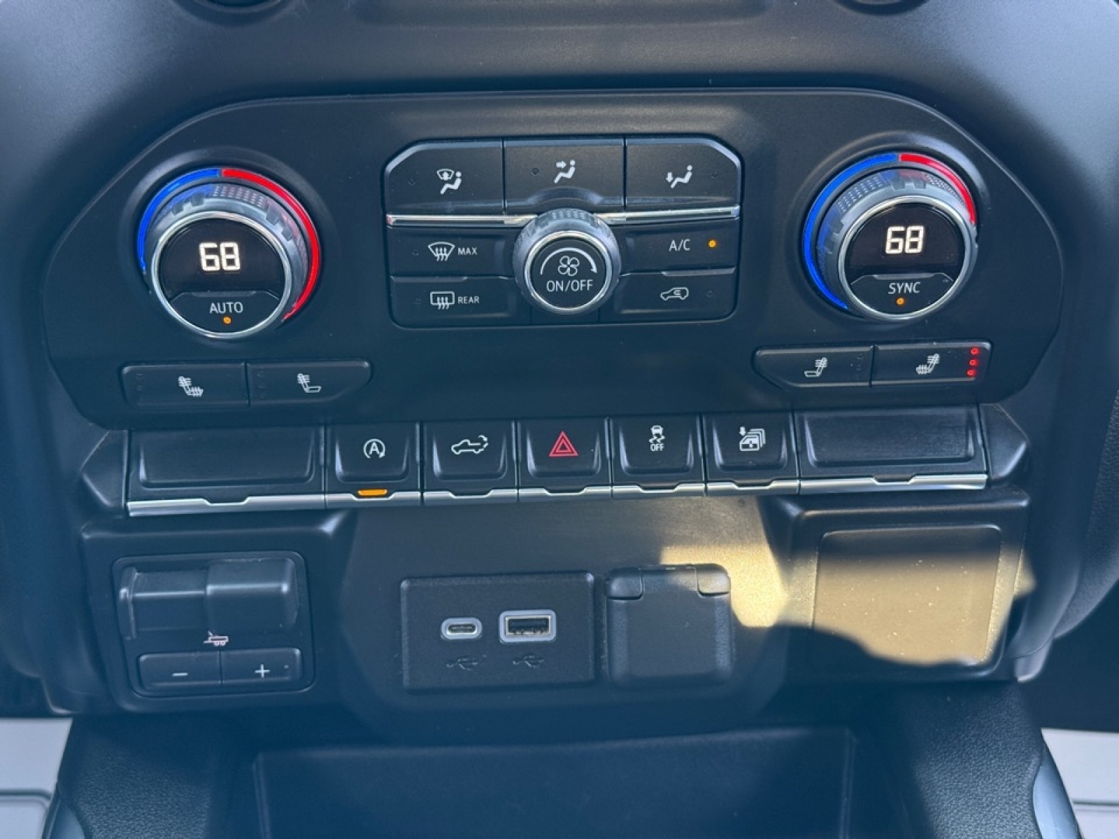 2019 Chevrolet Silverado 1500 RST, 39037A, Photo