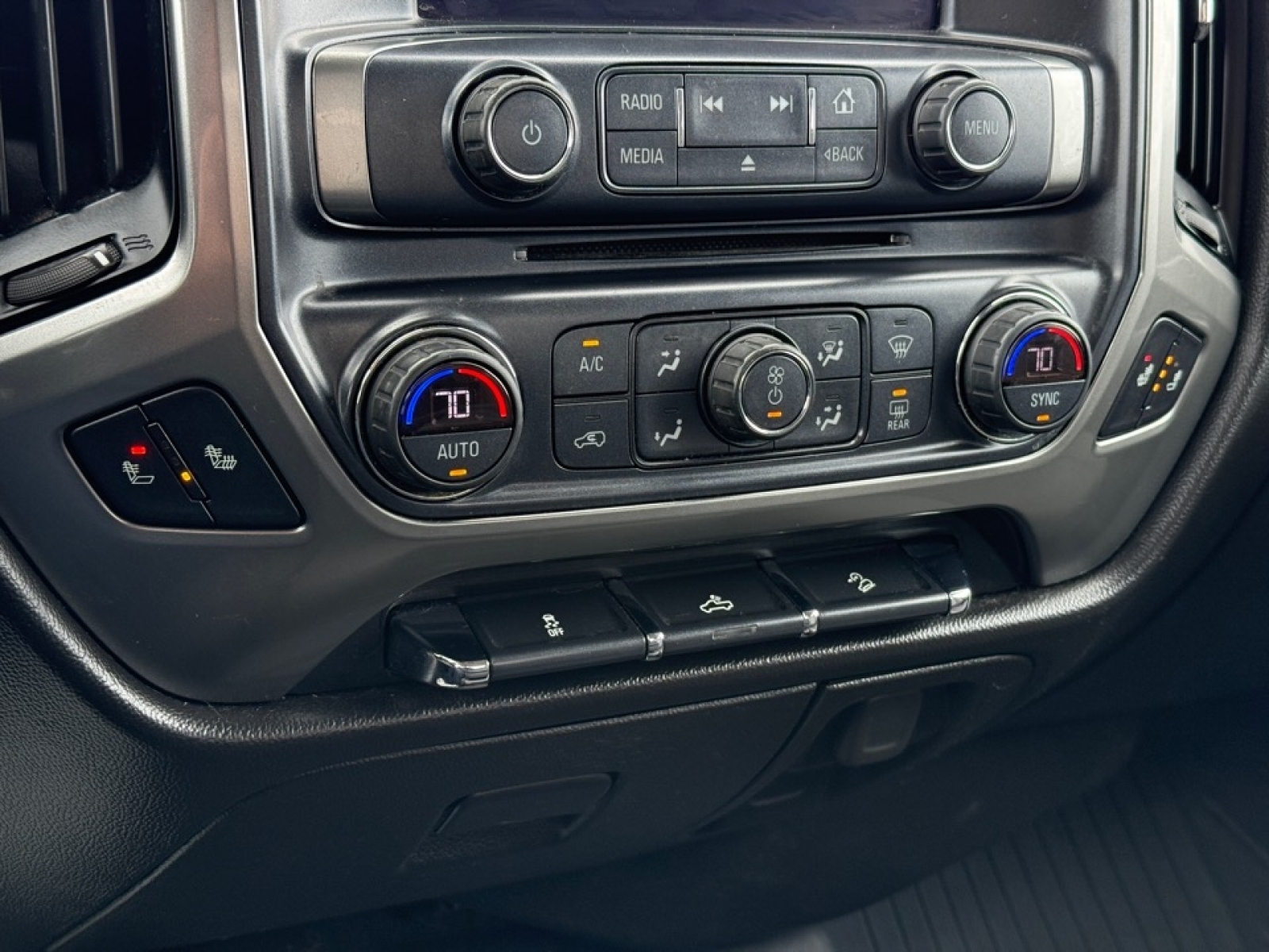 2019 Chevrolet Silverado 1500 LD LT, 39202A, Photo