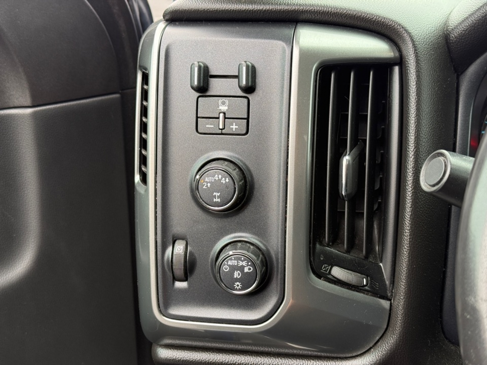 2019 Chevrolet Silverado 1500 LD LT, 39202A, Photo