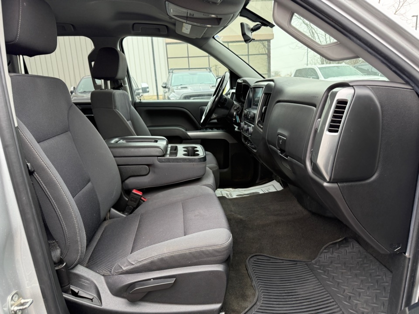 2019 Chevrolet Silverado 1500 LD LT, 39448, Photo