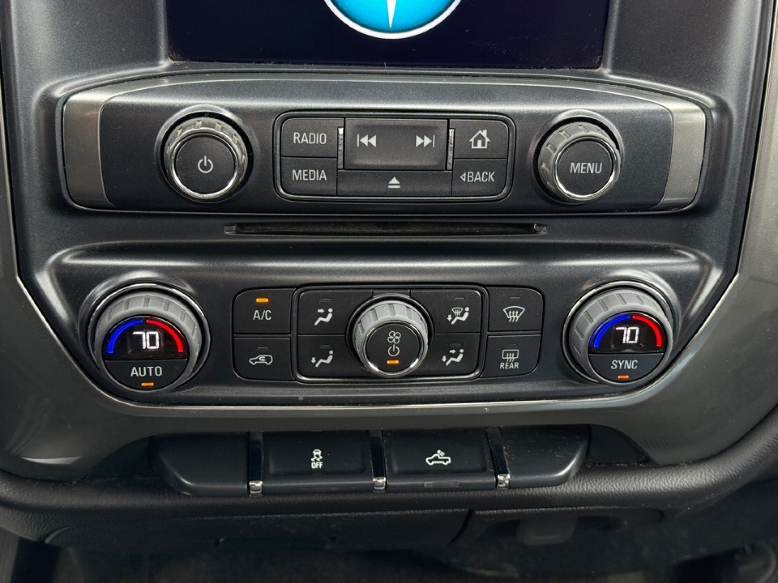 2019 Chevrolet Silverado 1500 LD LT, 39448, Photo