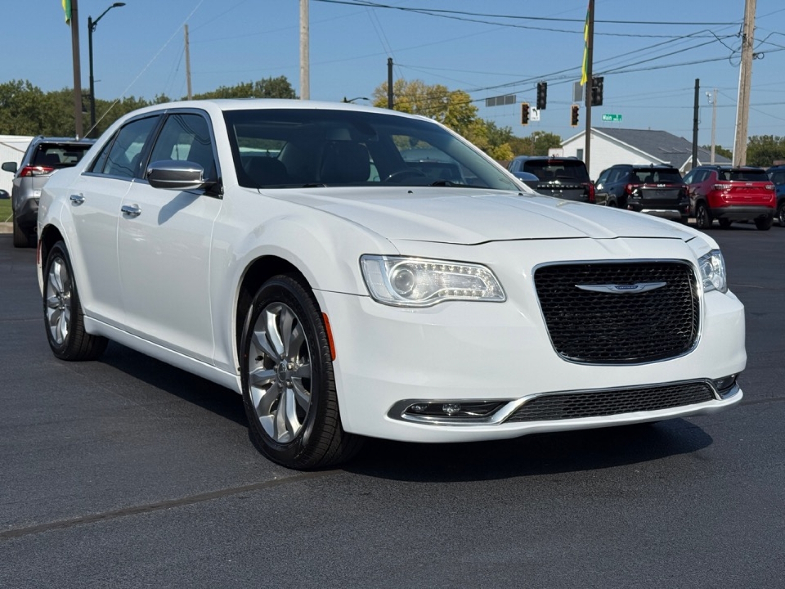 2019 Chrysler 300 Limited photo 2