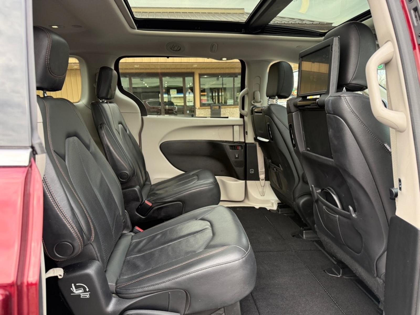 2019 Chrysler Pacifica Touring L Plus, 39316, Photo