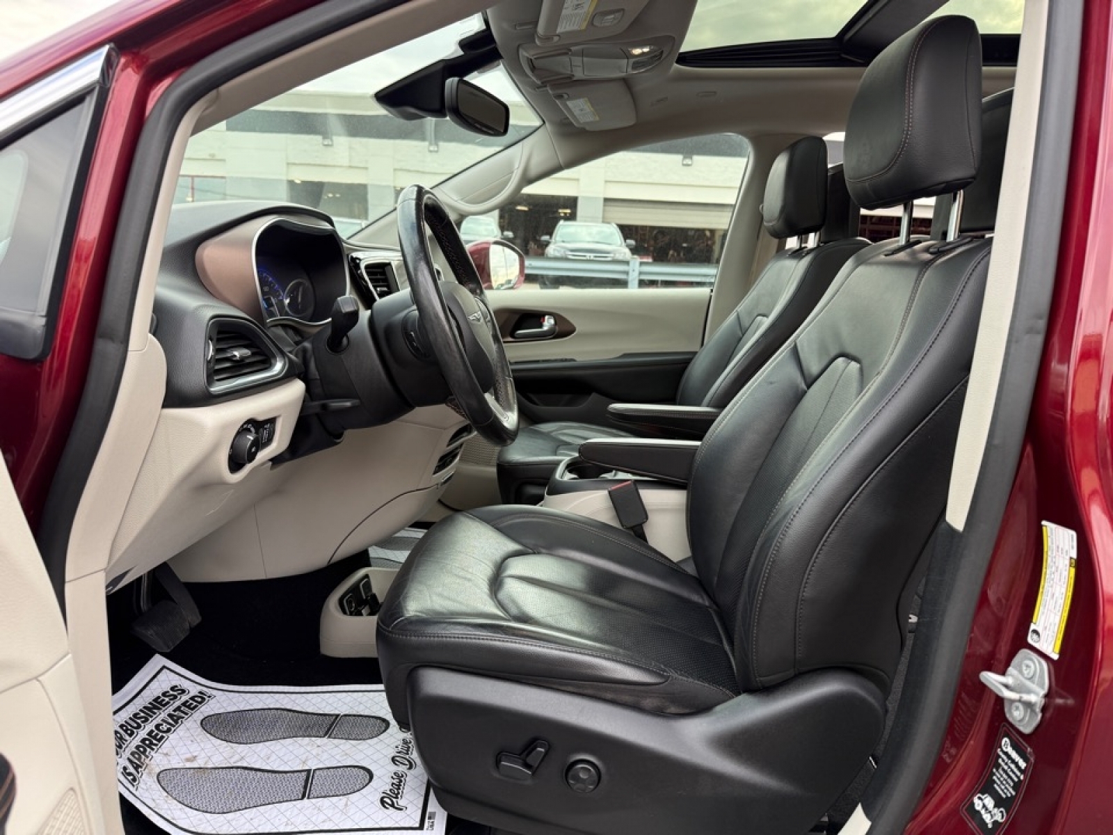 2019 Chrysler Pacifica Touring L Plus, 39316, Photo