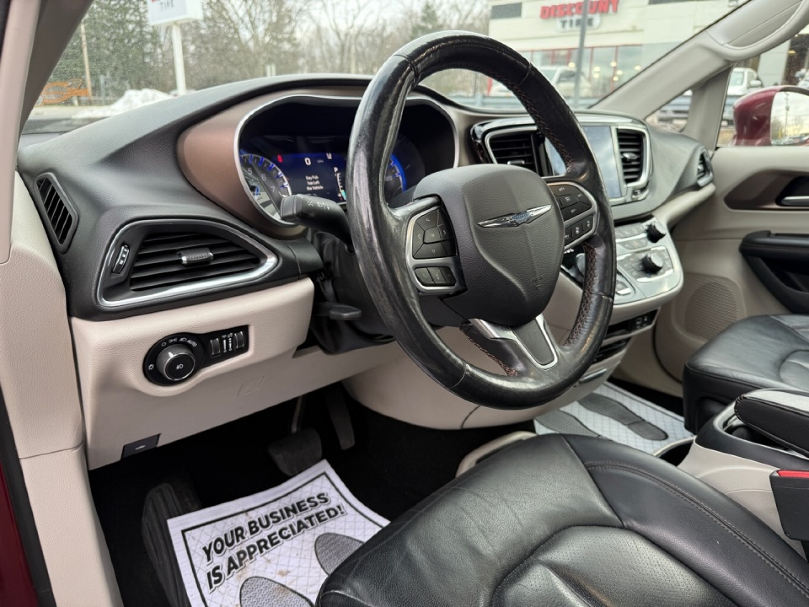 2019 Chrysler Pacifica Touring L Plus, 39316, Photo