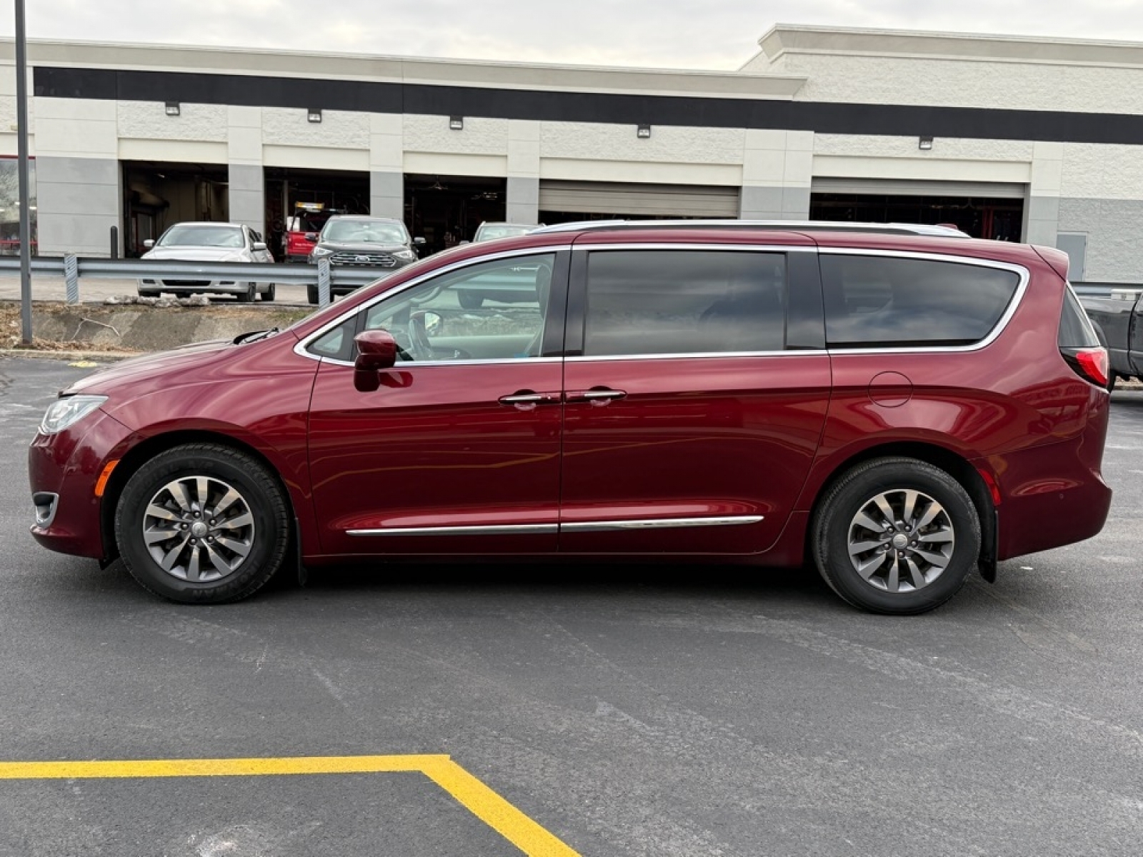 2019 Chrysler Pacifica Touring L Plus, 39316, Photo