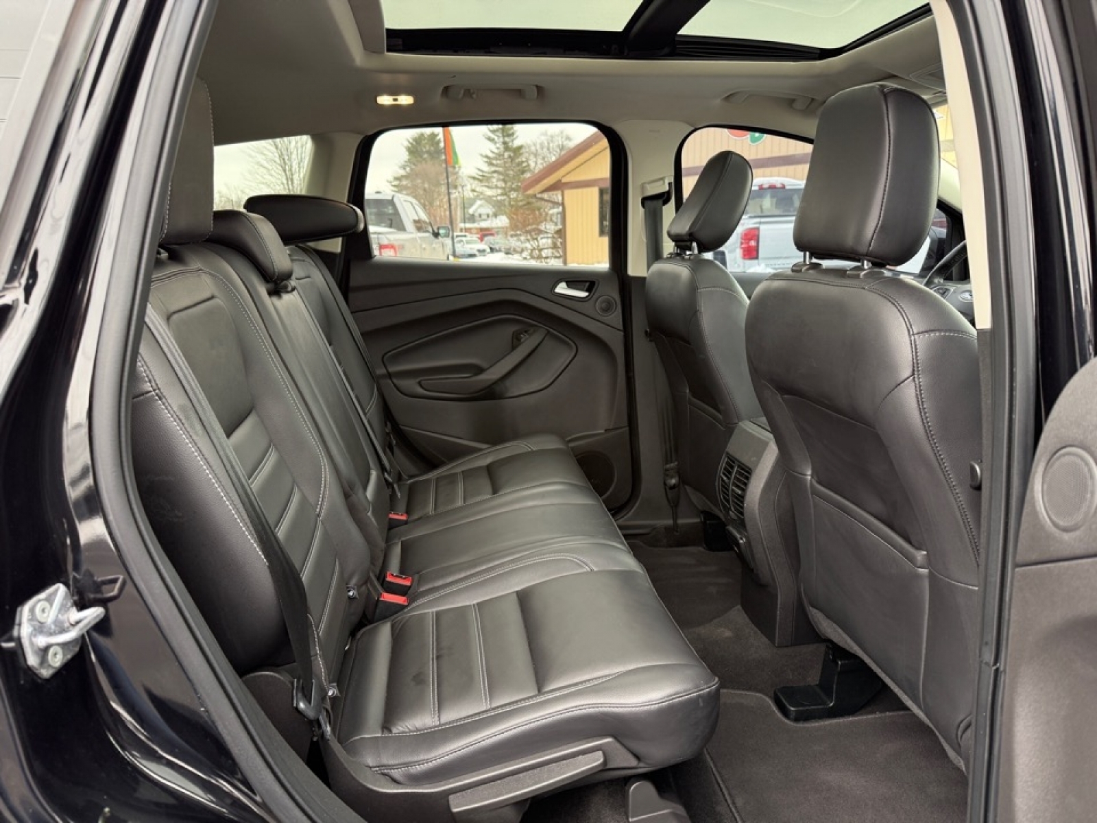 2019 Ford Escape Titanium, 39478, Photo