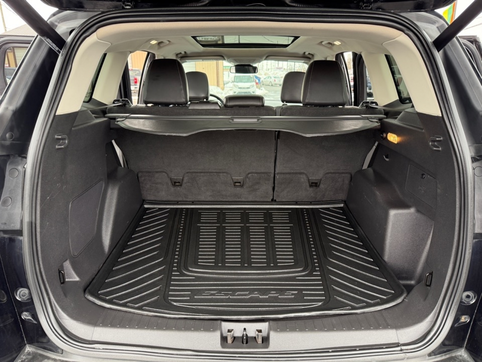 2019 Ford Escape Titanium, 39478, Photo